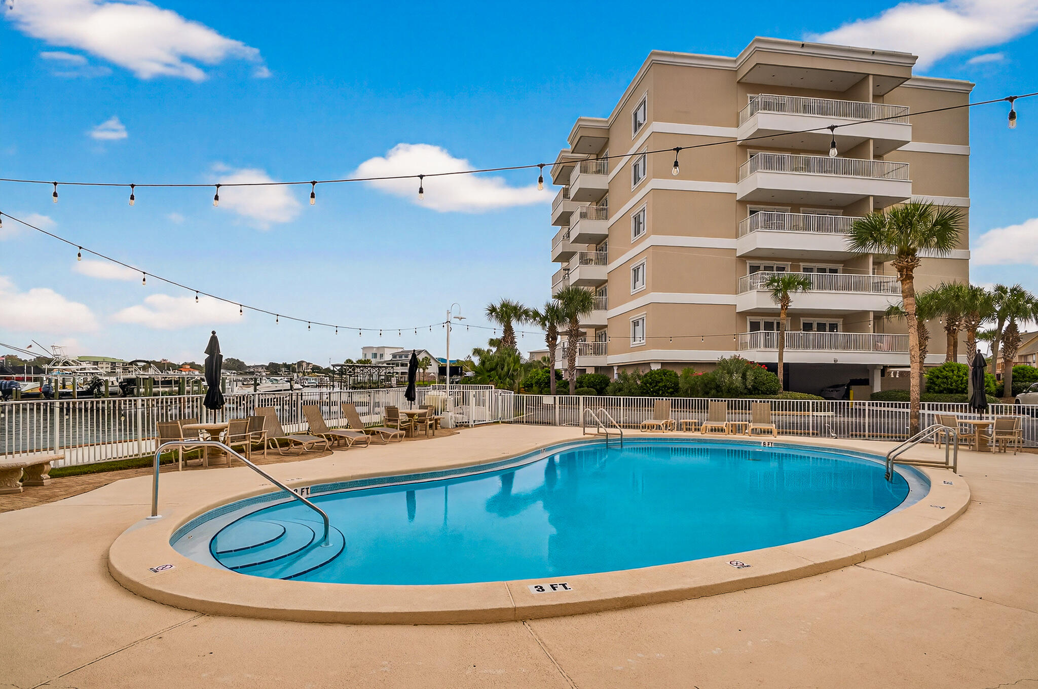 SUN KING TOWERS PH 1 - Residential