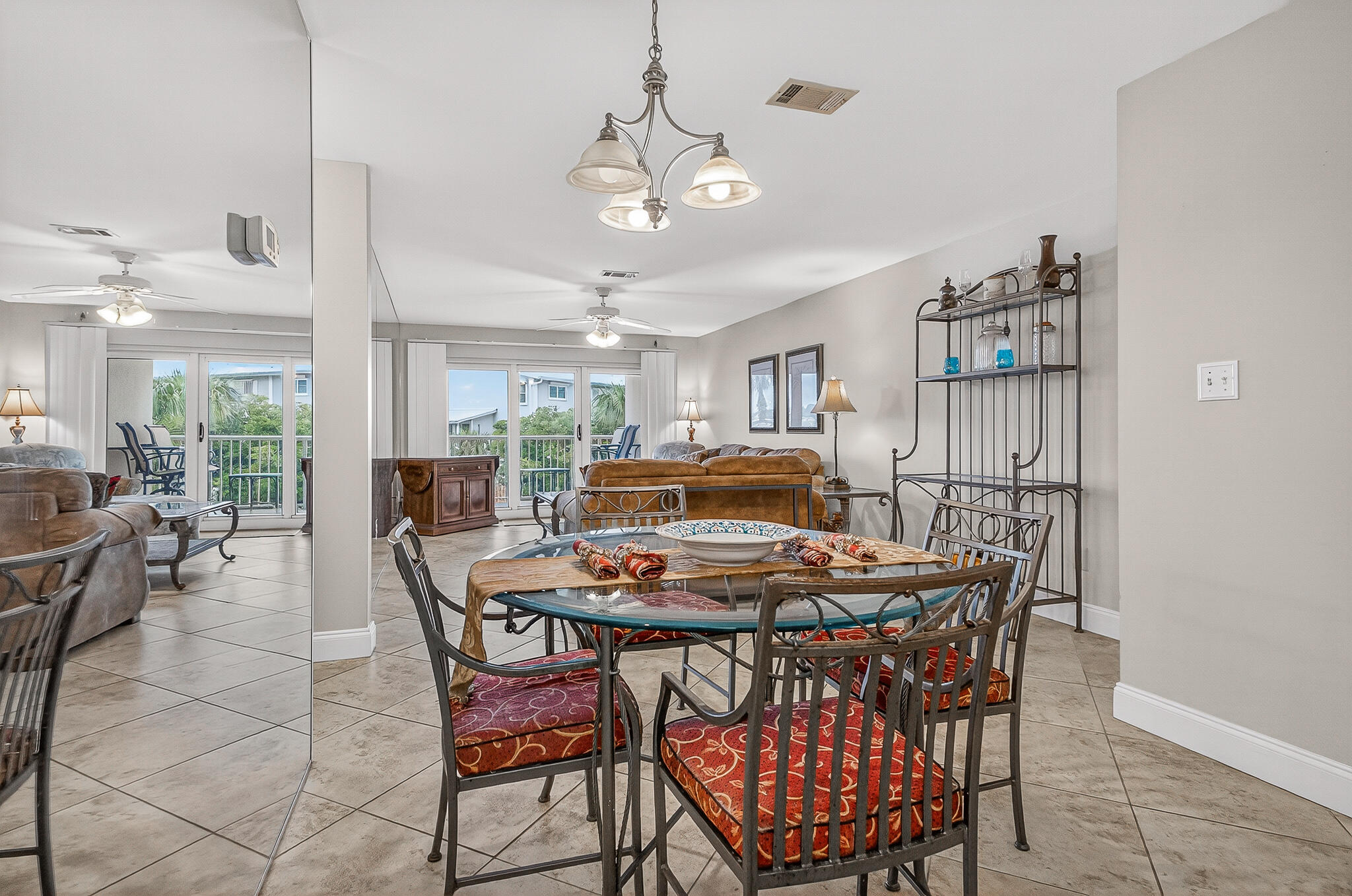 SUN KING TOWERS PH 1 - Residential