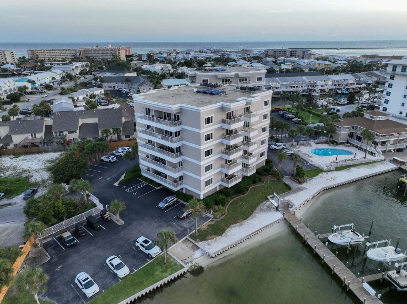 SUN KING TOWERS PH 1 - Residential