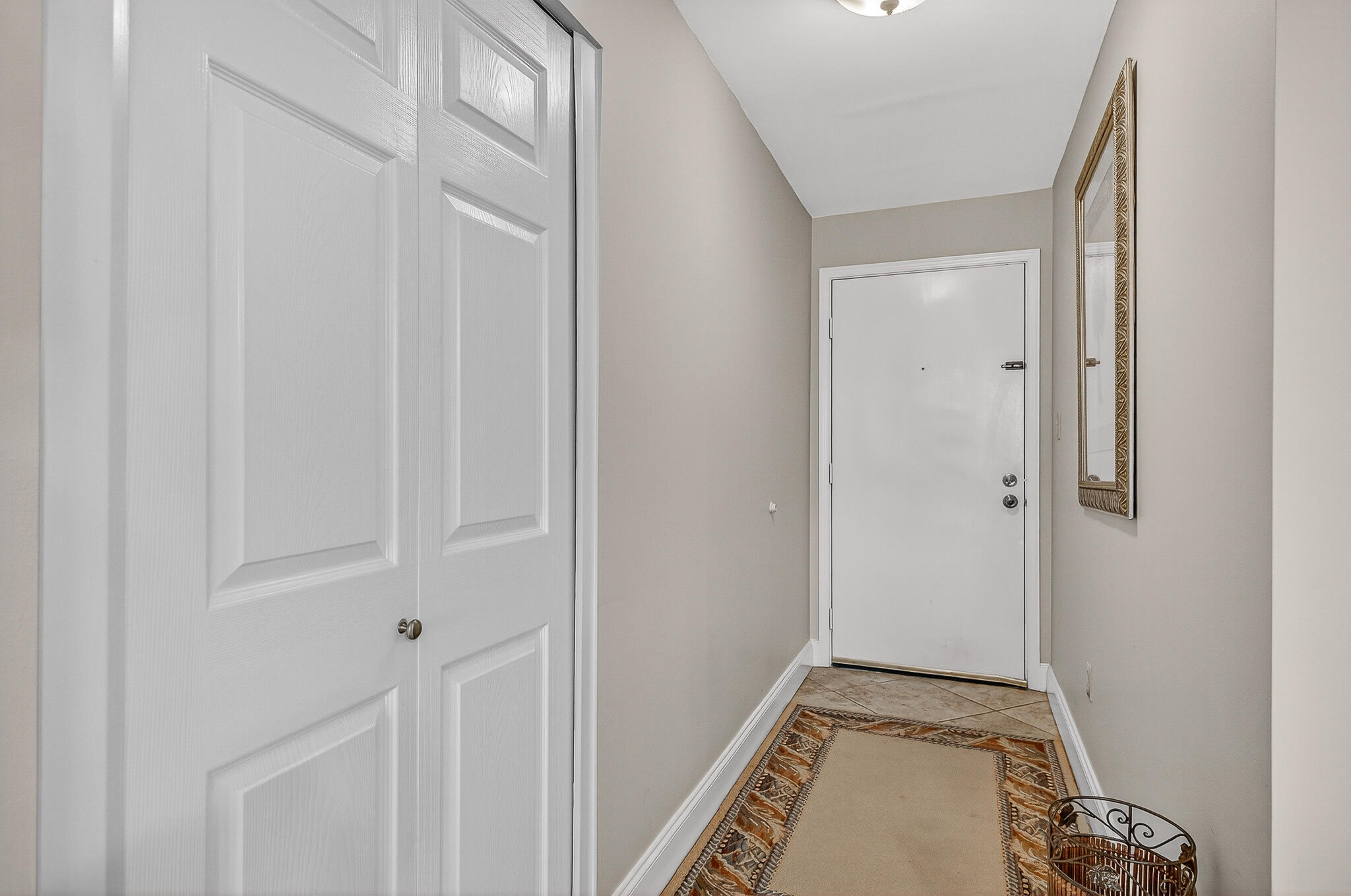 SUN KING TOWERS PH 1 - Residential