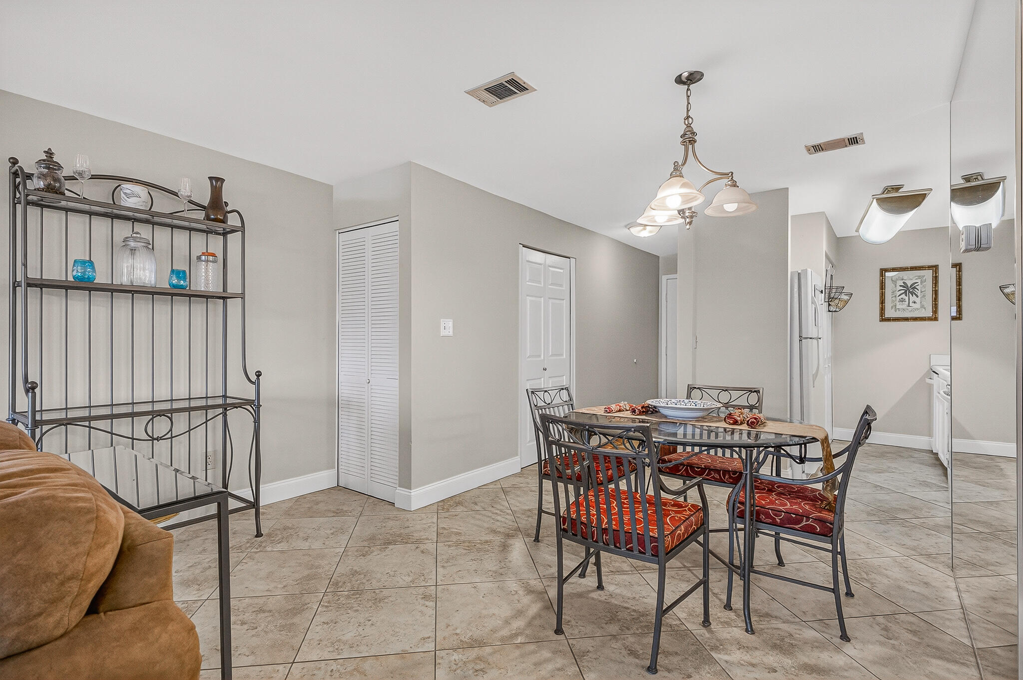 SUN KING TOWERS PH 1 - Residential