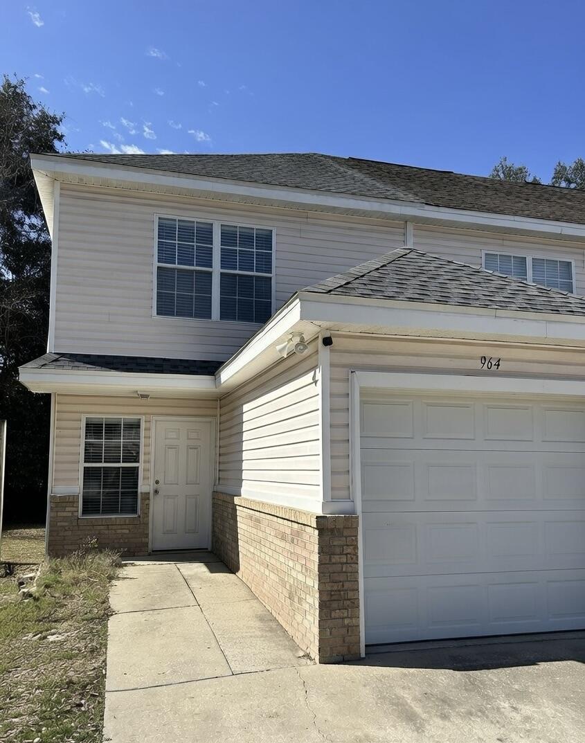 OAK PARK TOWNHOMES - Residential