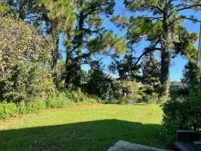 SHADOW LAKES - Residential Lease
