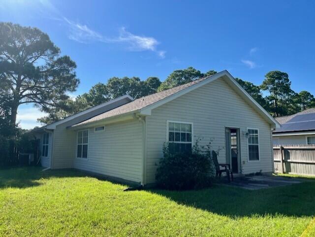 SHADOW LAKES - Residential Lease