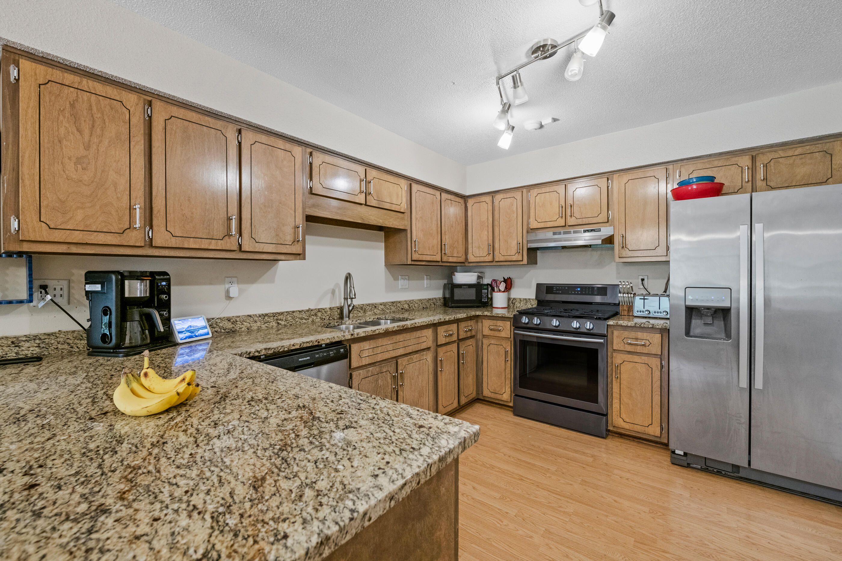 COUNTRYVIEW ESTATES 3RD ADDN - Residential