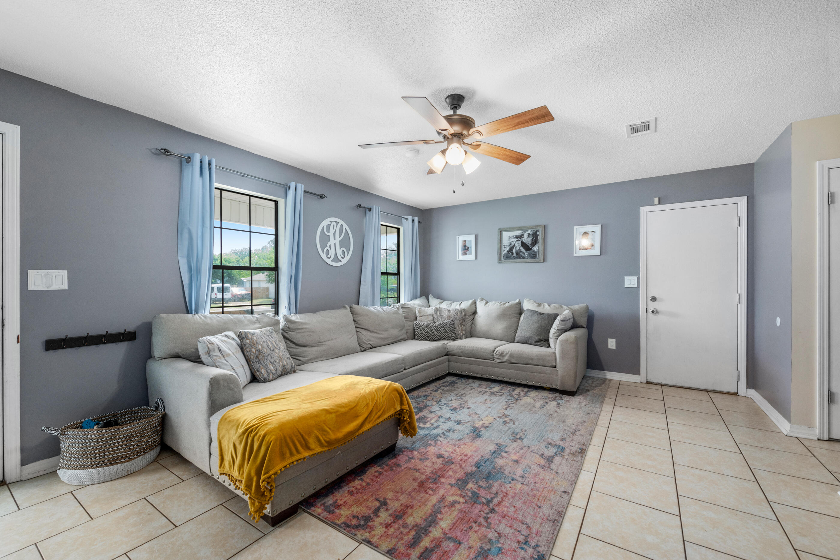 COUNTRYVIEW ESTATES 3RD ADDN - Residential
