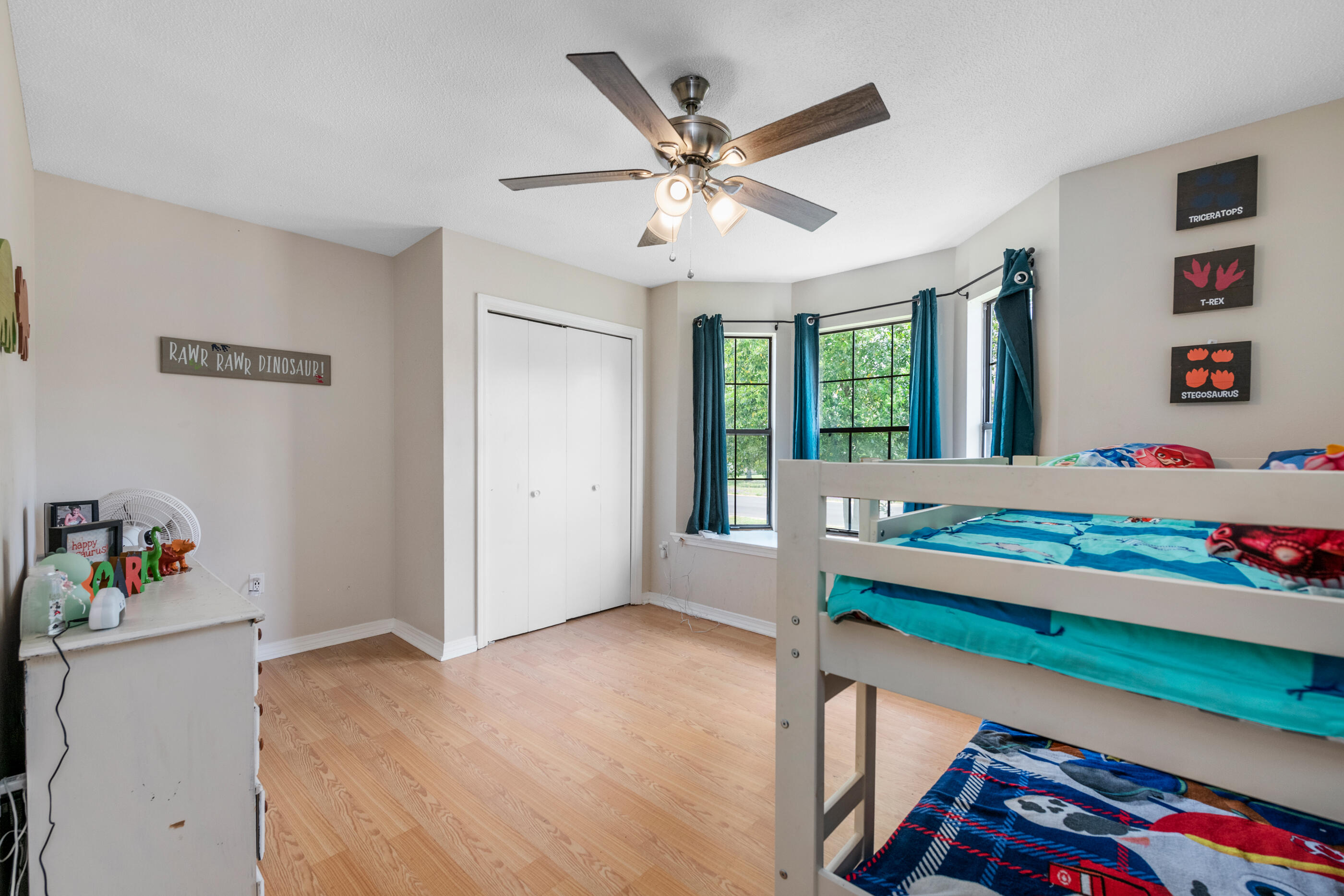COUNTRYVIEW ESTATES 3RD ADDN - Residential