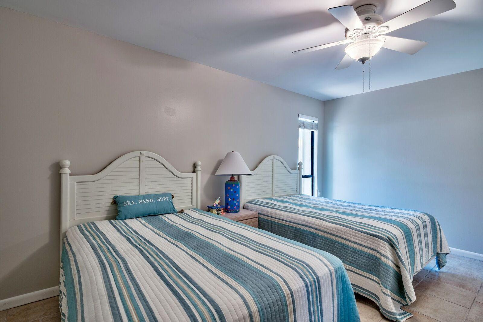 LINKSIDE VILLAGE UNIT 1 - Residential