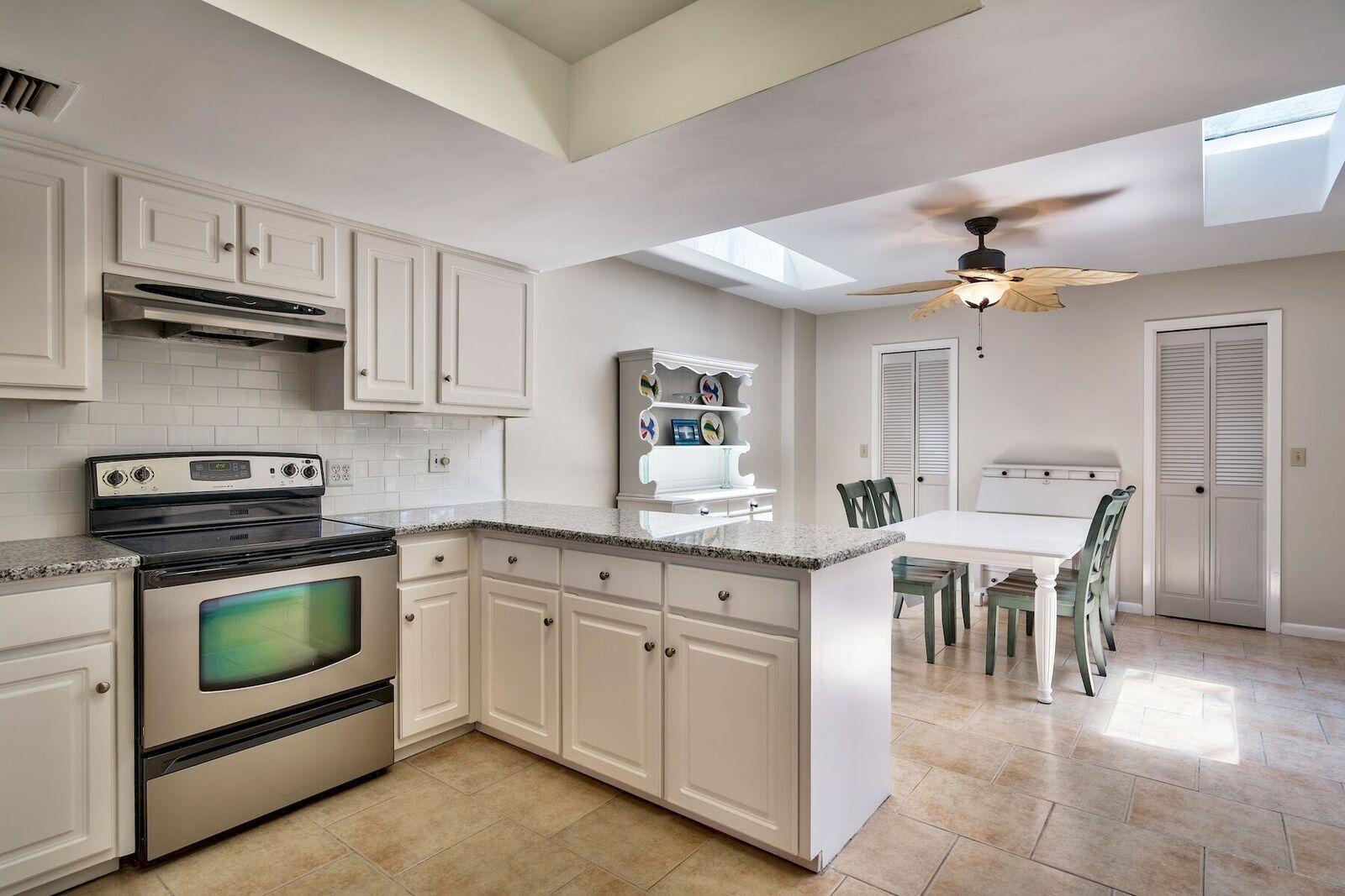 LINKSIDE VILLAGE UNIT 1 - Residential