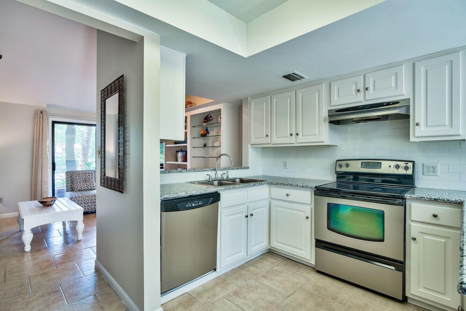 LINKSIDE VILLAGE UNIT 1 - Residential