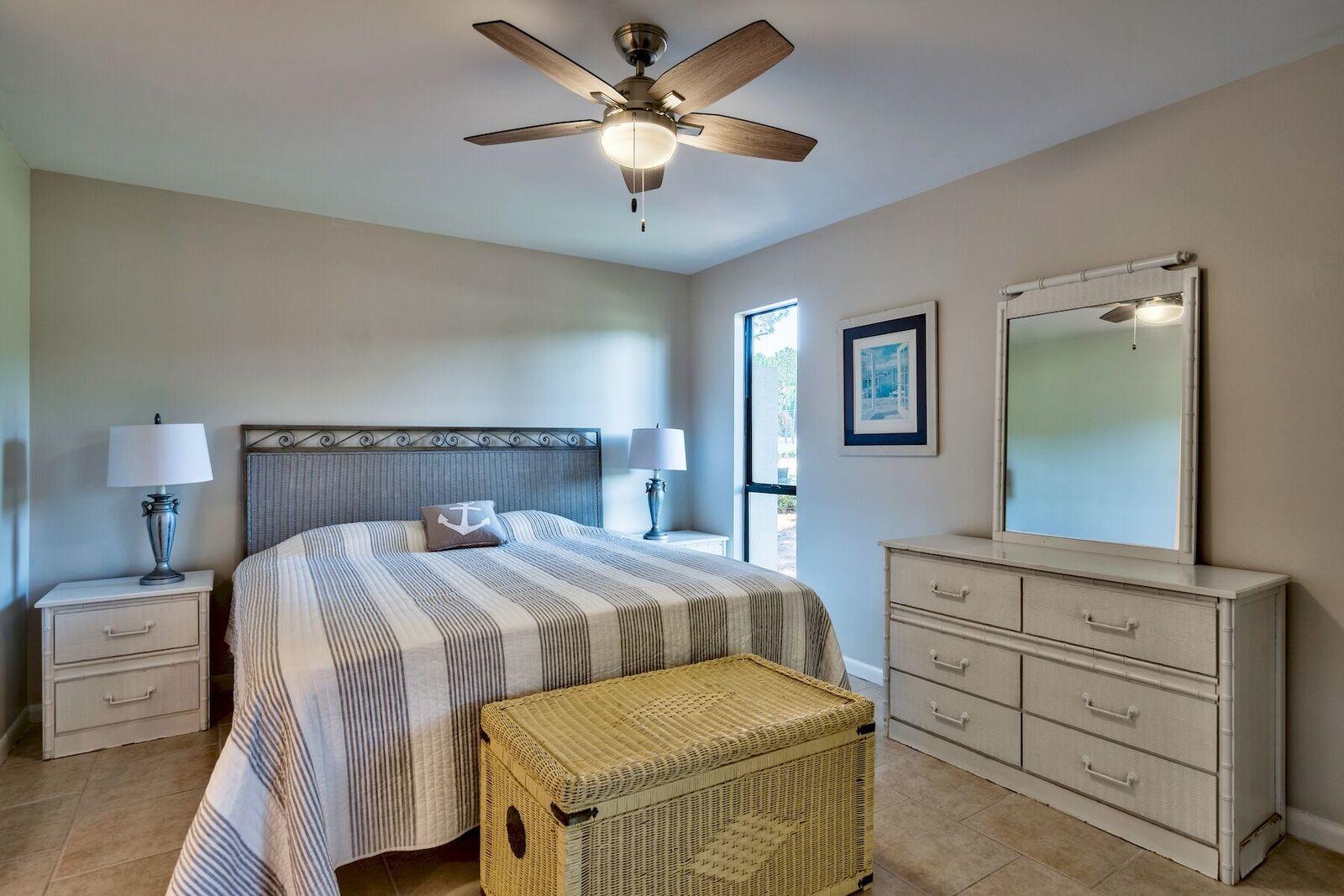 LINKSIDE VILLAGE UNIT 1 - Residential