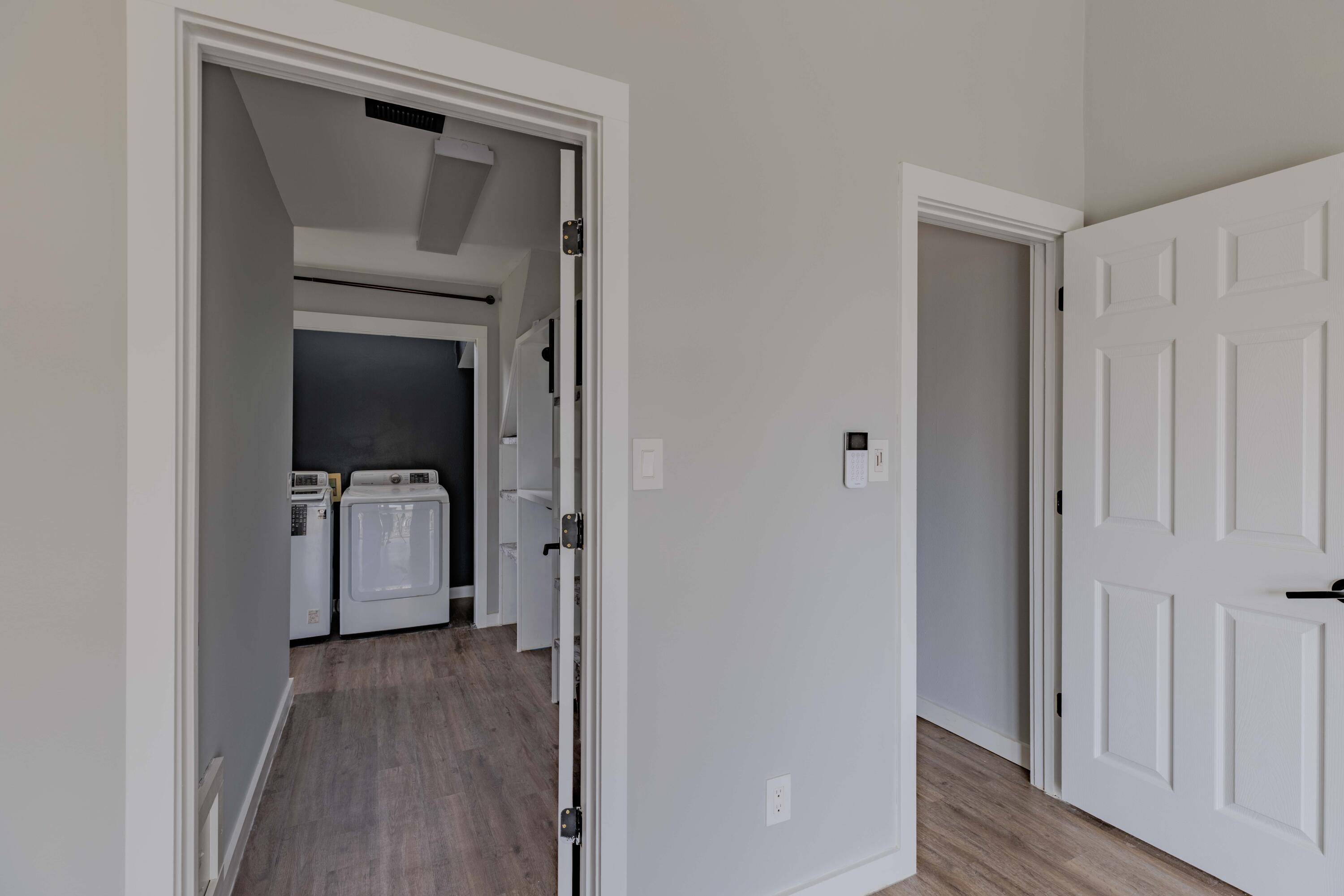 Lakeside T/H - Residential