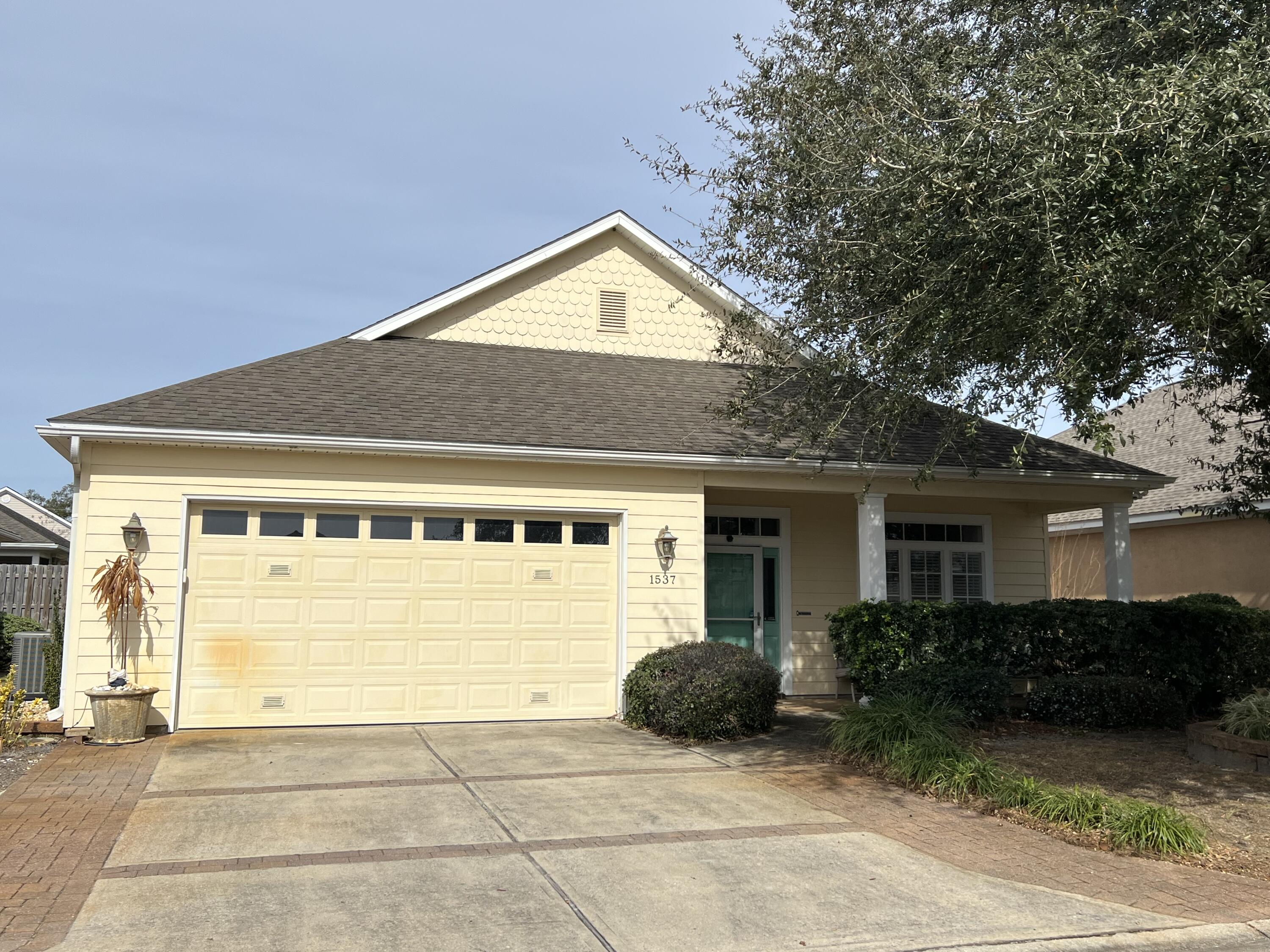 NEWPORT - Residential