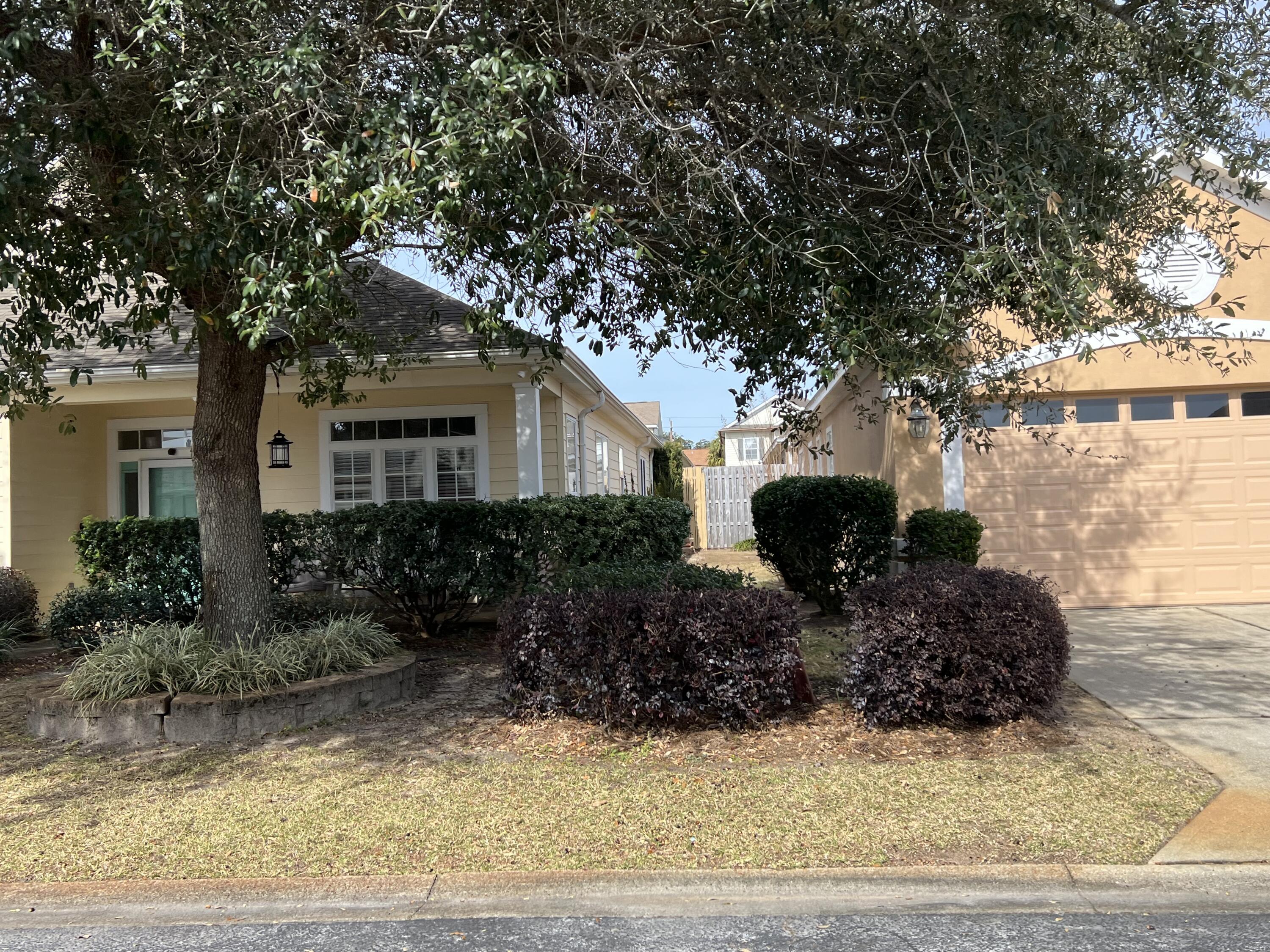 NEWPORT - Residential