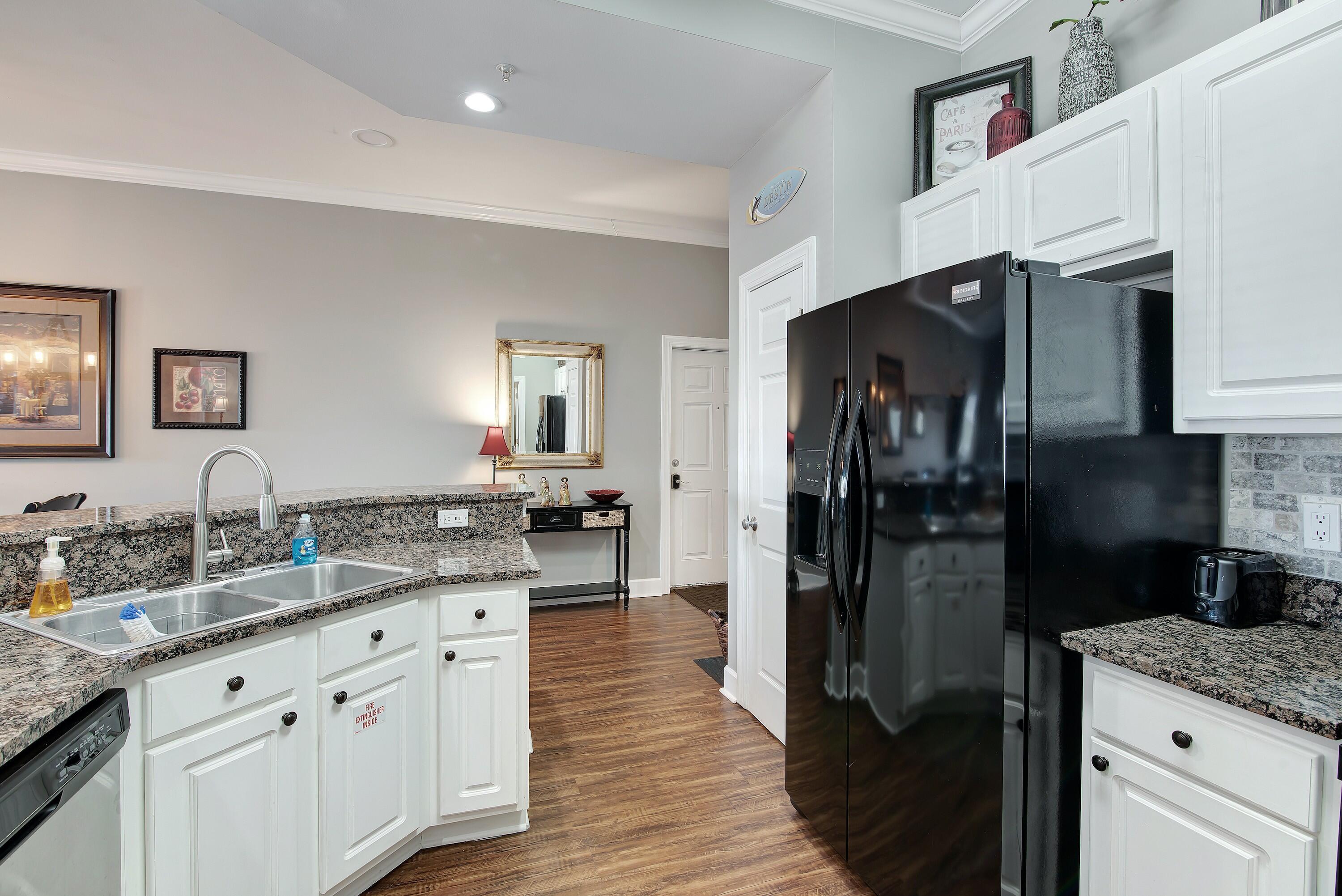 PAVILION PALMS - Residential