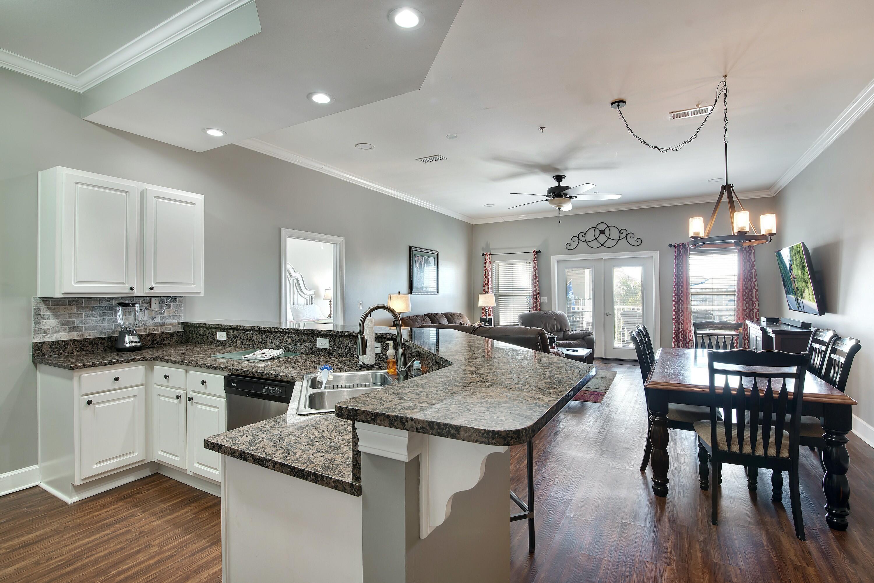 PAVILION PALMS - Residential