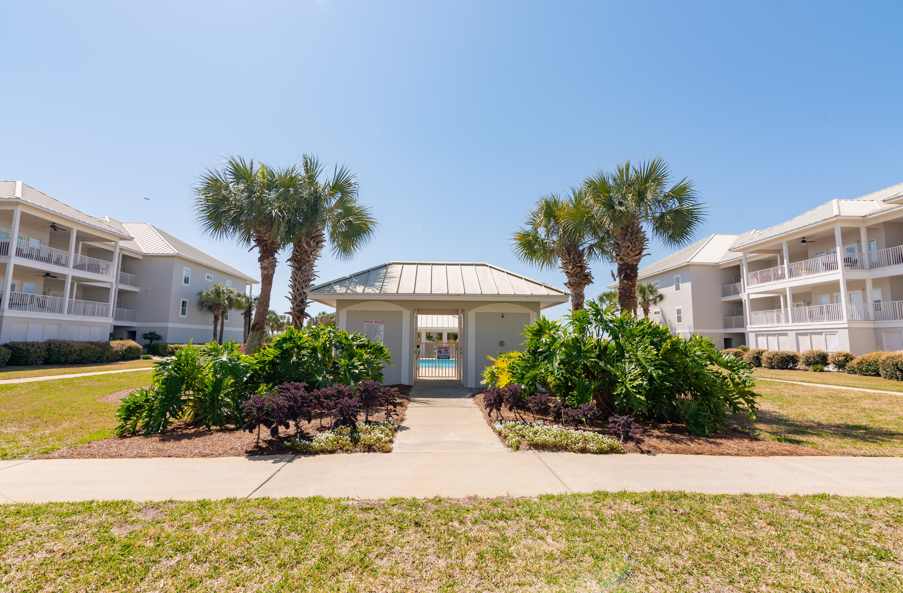 PAVILION PALMS - Residential