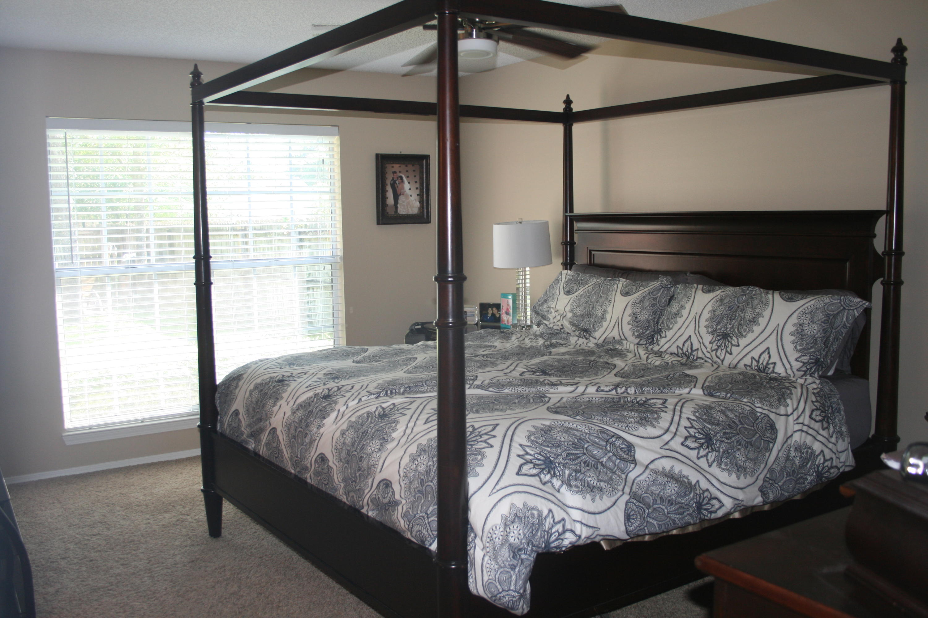 PARKWOOD SQUARE PH 1 - Residential Lease