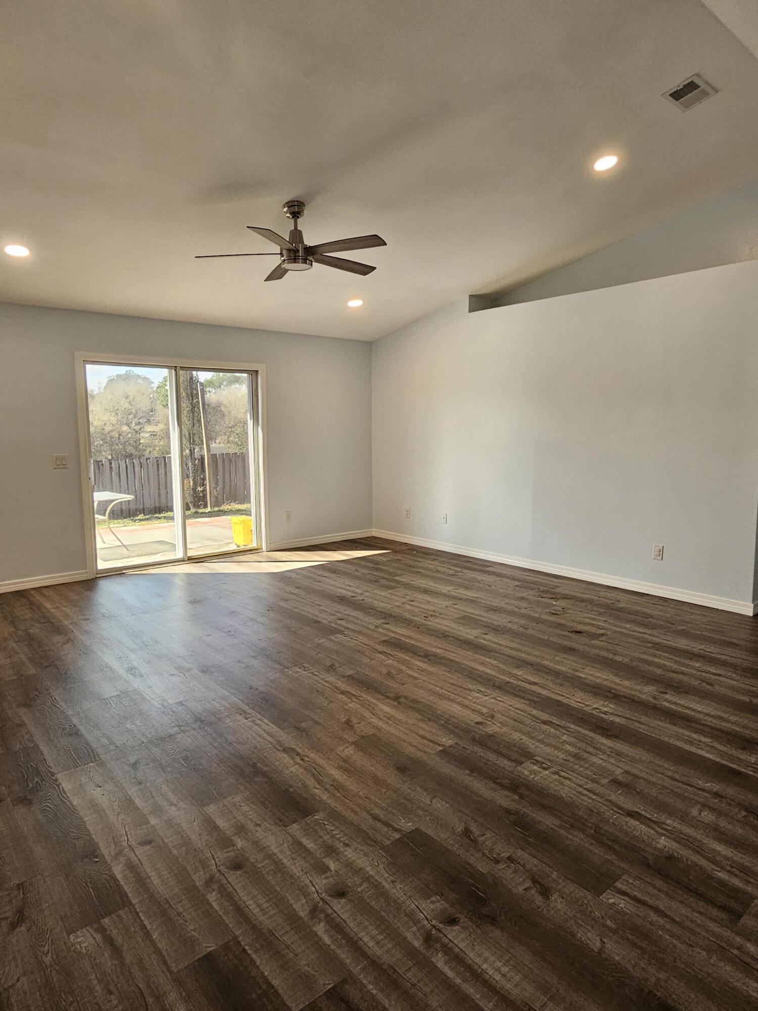 NORTHVIEW ESTATES 7TH ADDN - Residential Lease