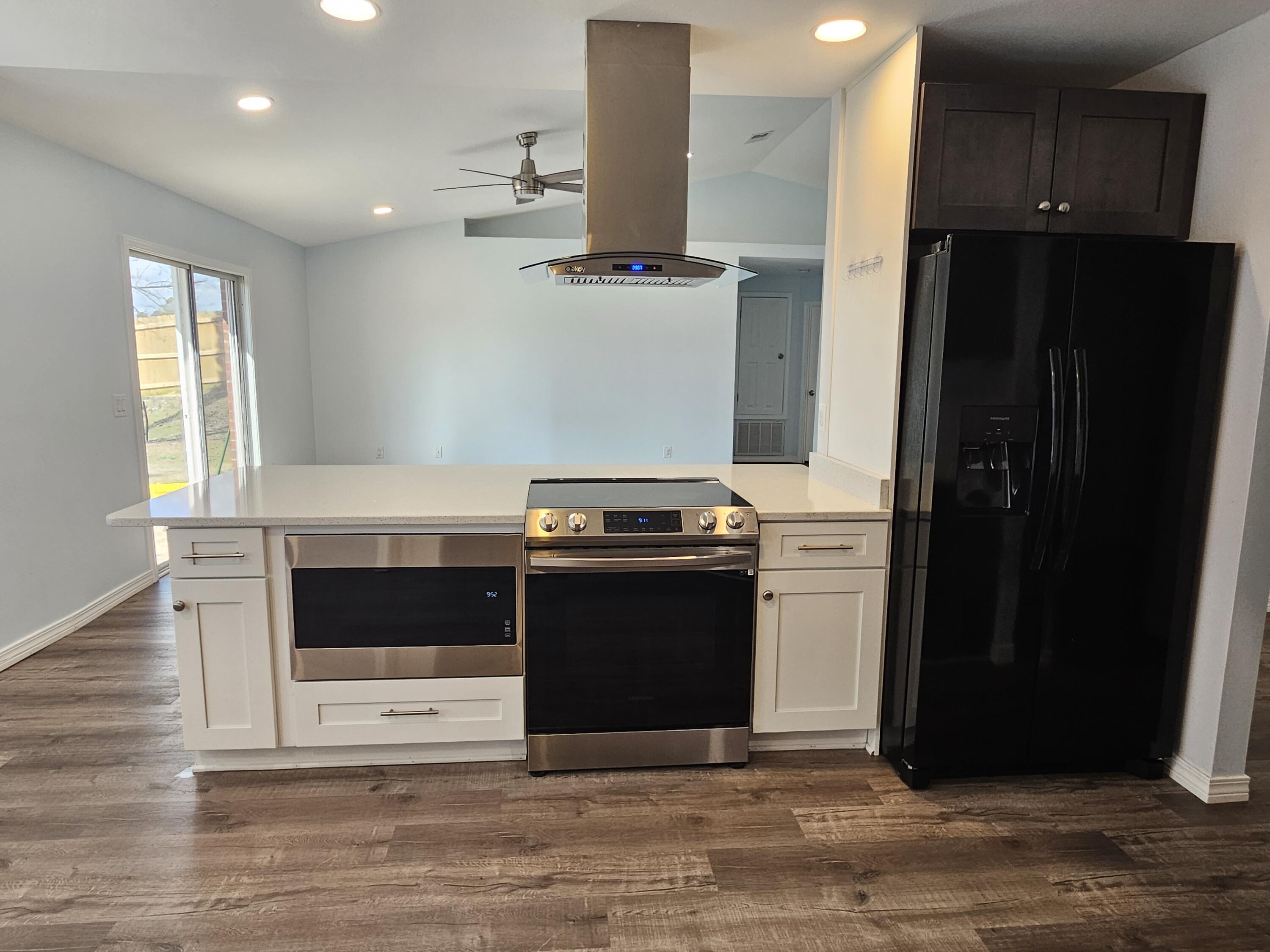 NORTHVIEW ESTATES 7TH ADDN - Residential Lease