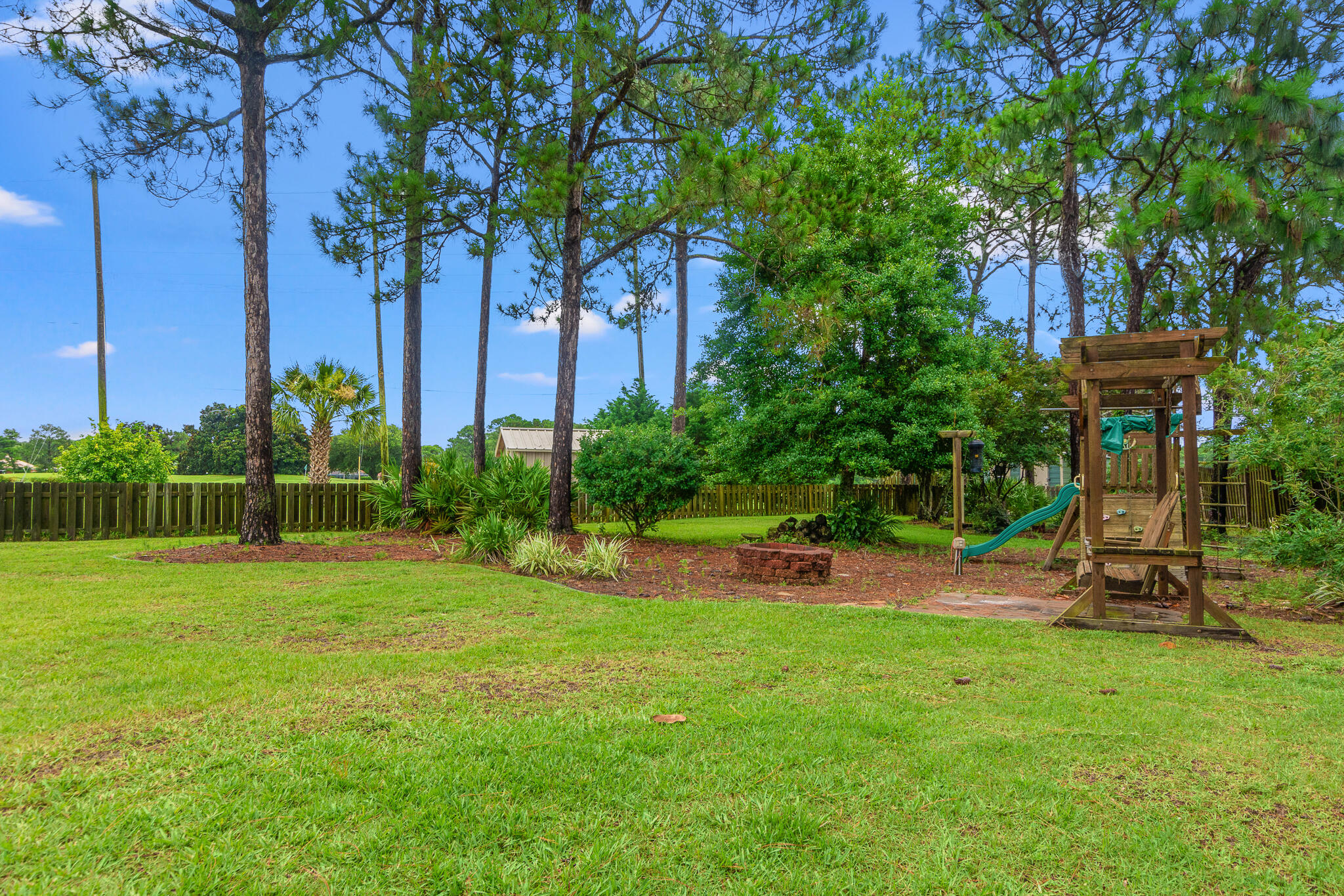 BAYWINDS GOLF ESTATES PH 3 - Residential