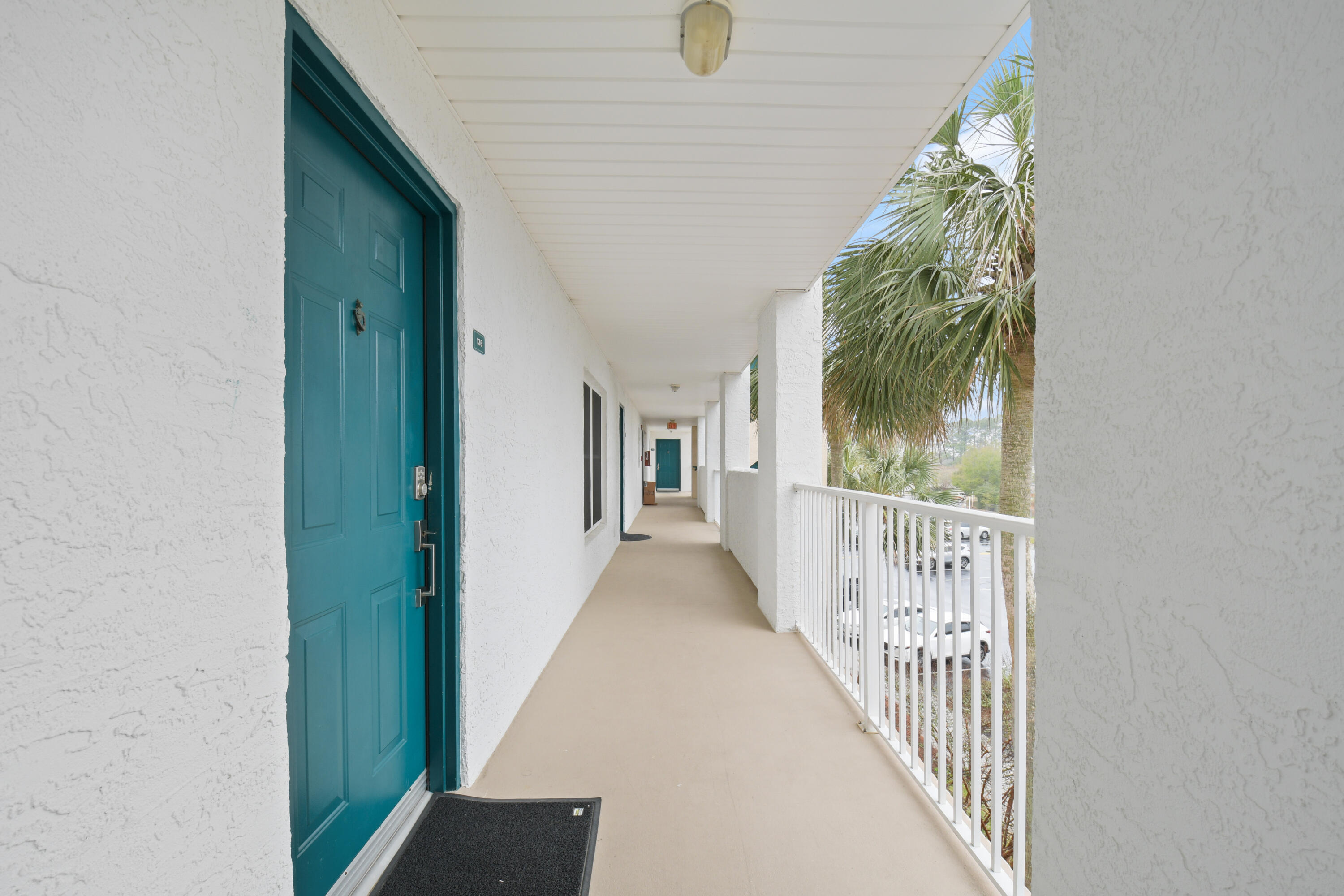 FLORIDA CLUB - Residential Lease