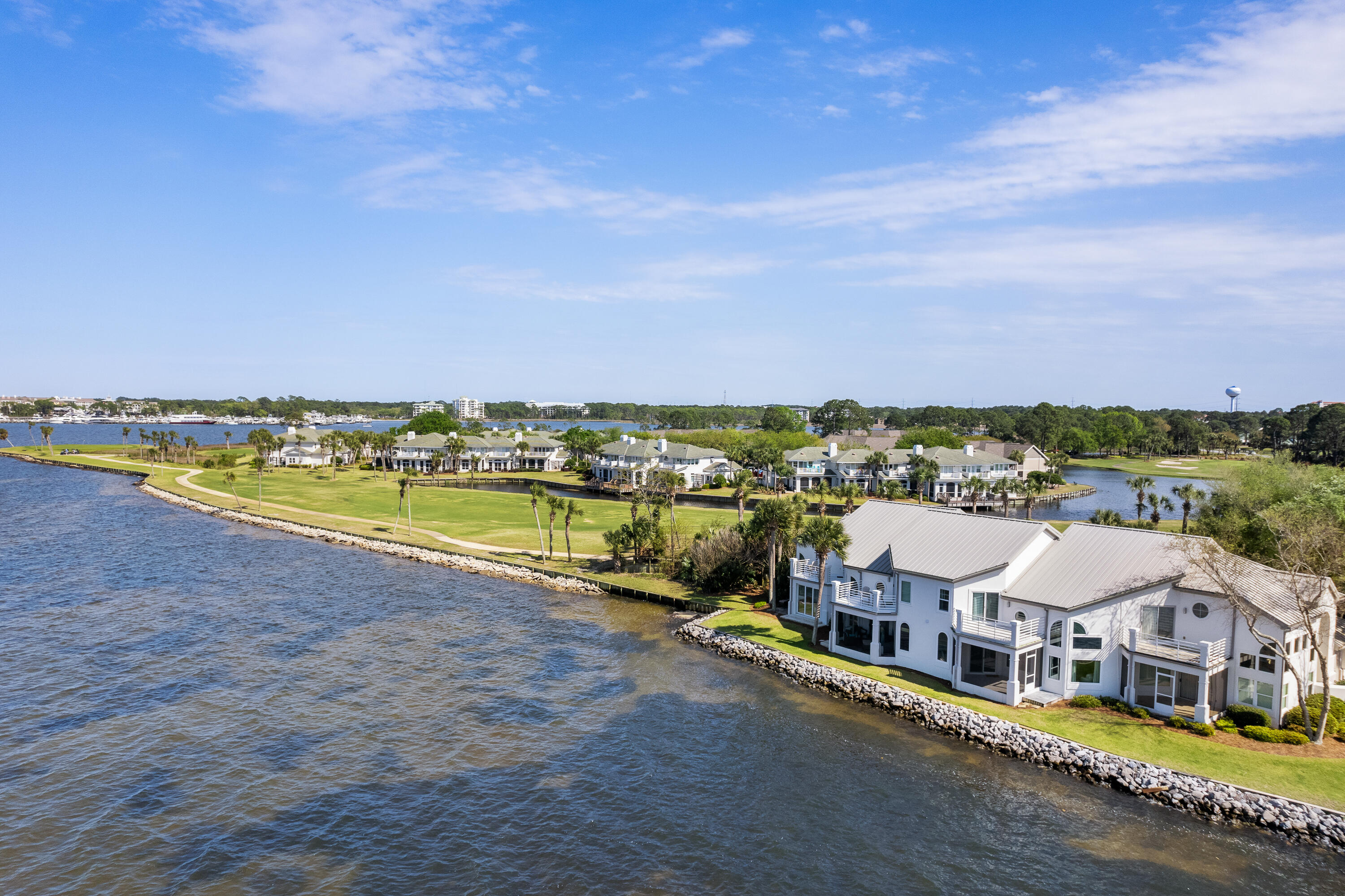 NORTHSHORE - Residential