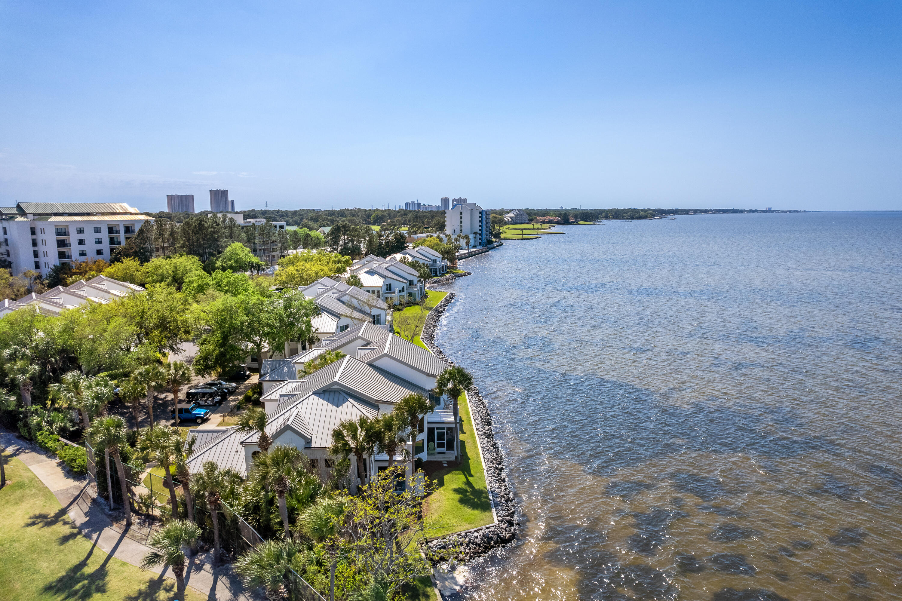 NORTHSHORE - Residential