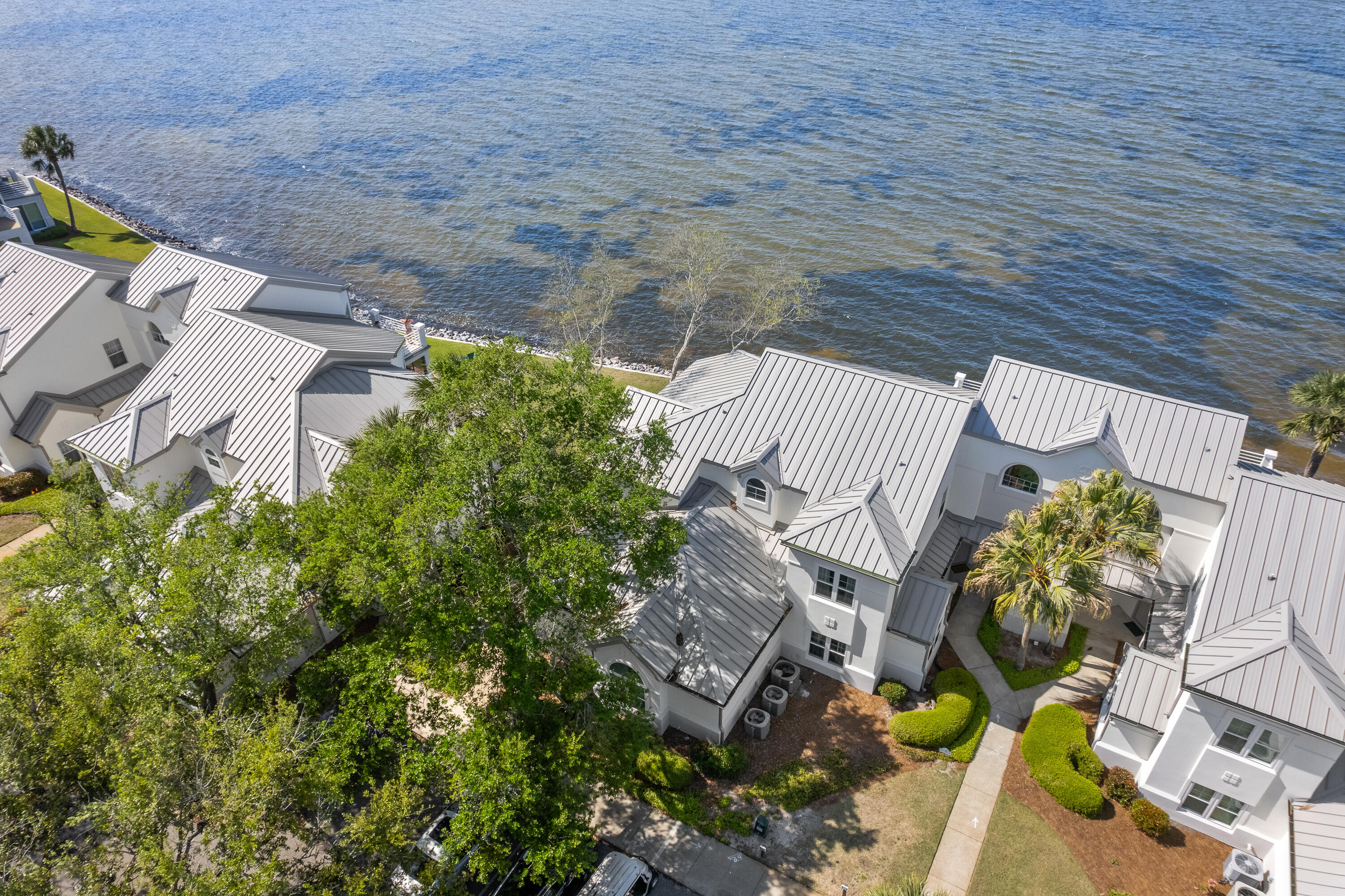 NORTHSHORE - Residential