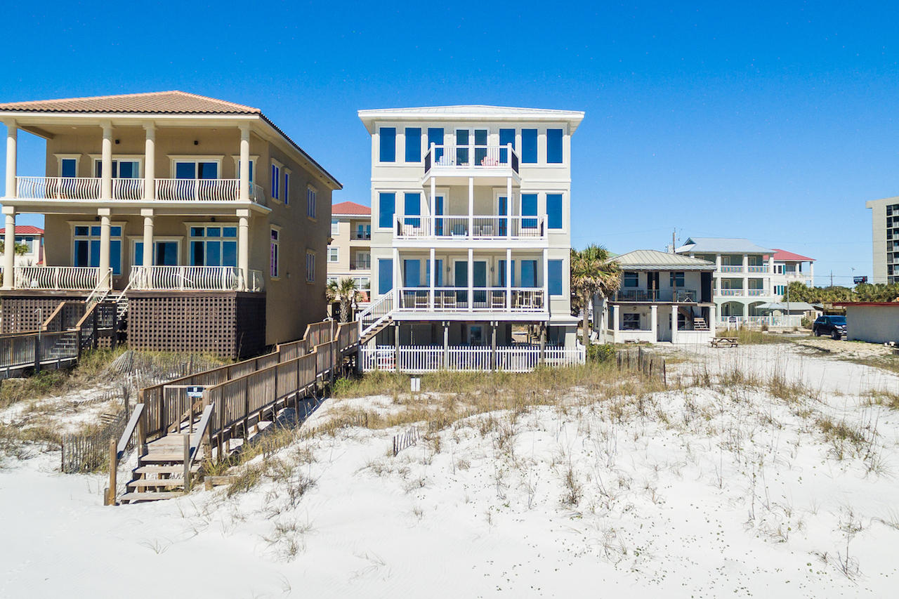 RICHARDS A E UNREC - Residential