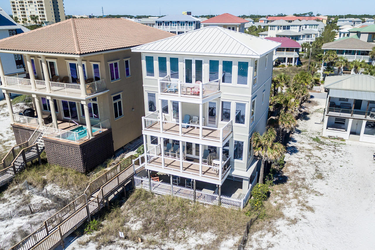 RICHARDS A E UNREC - Residential