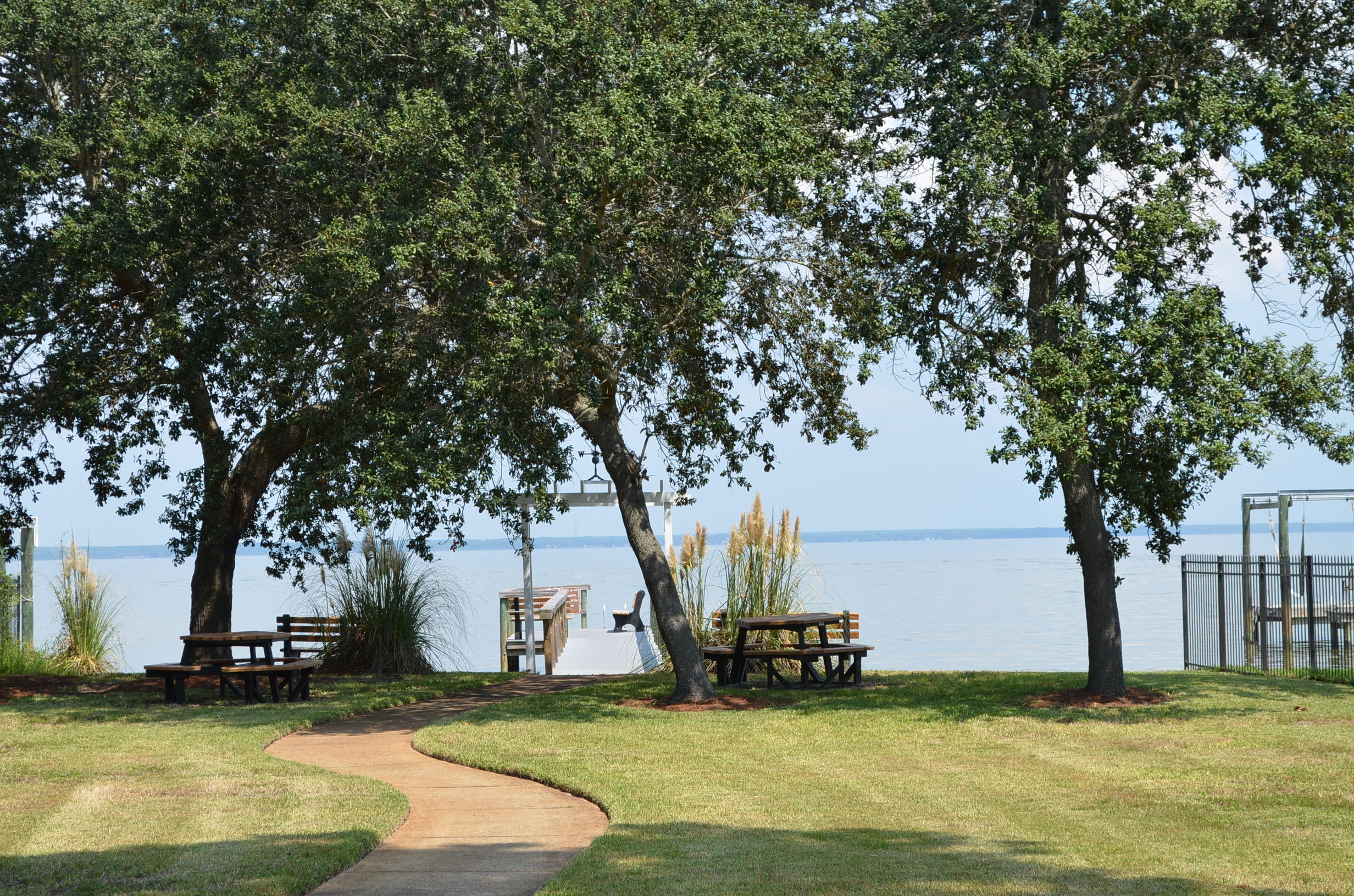 PELICAN BAY S/D - Land