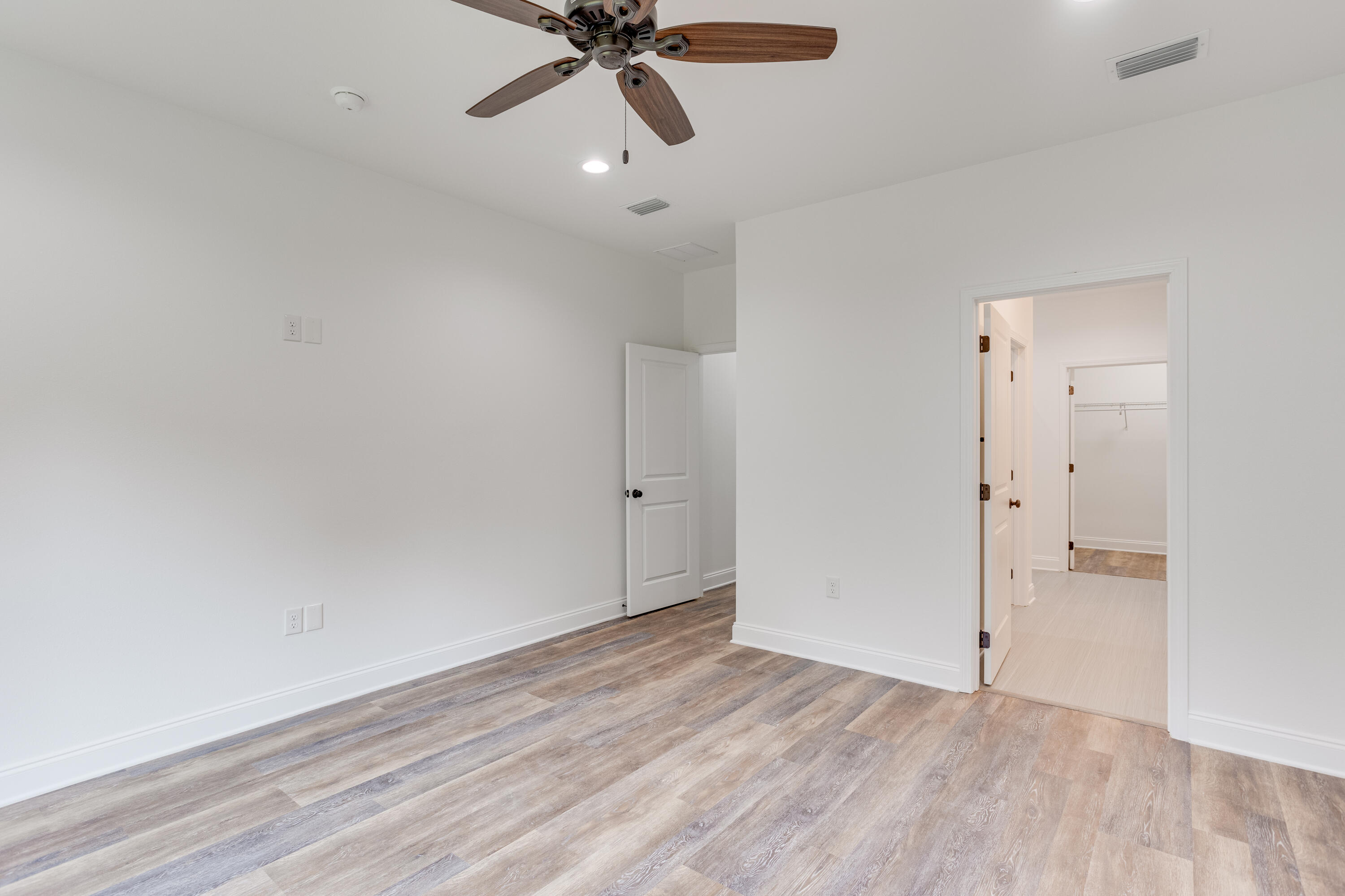 LONGWOOD - Residential