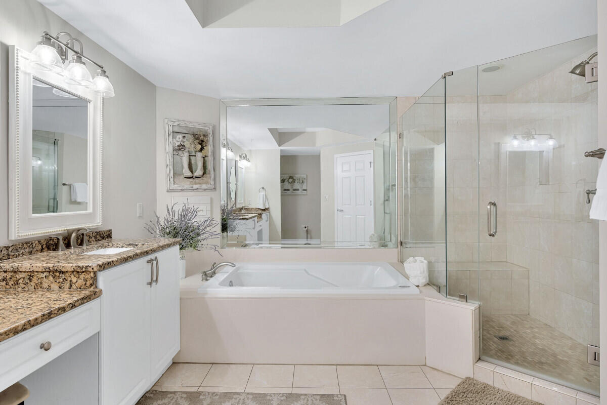 ST MAARTEN AT SILVER SHELLS - Residential