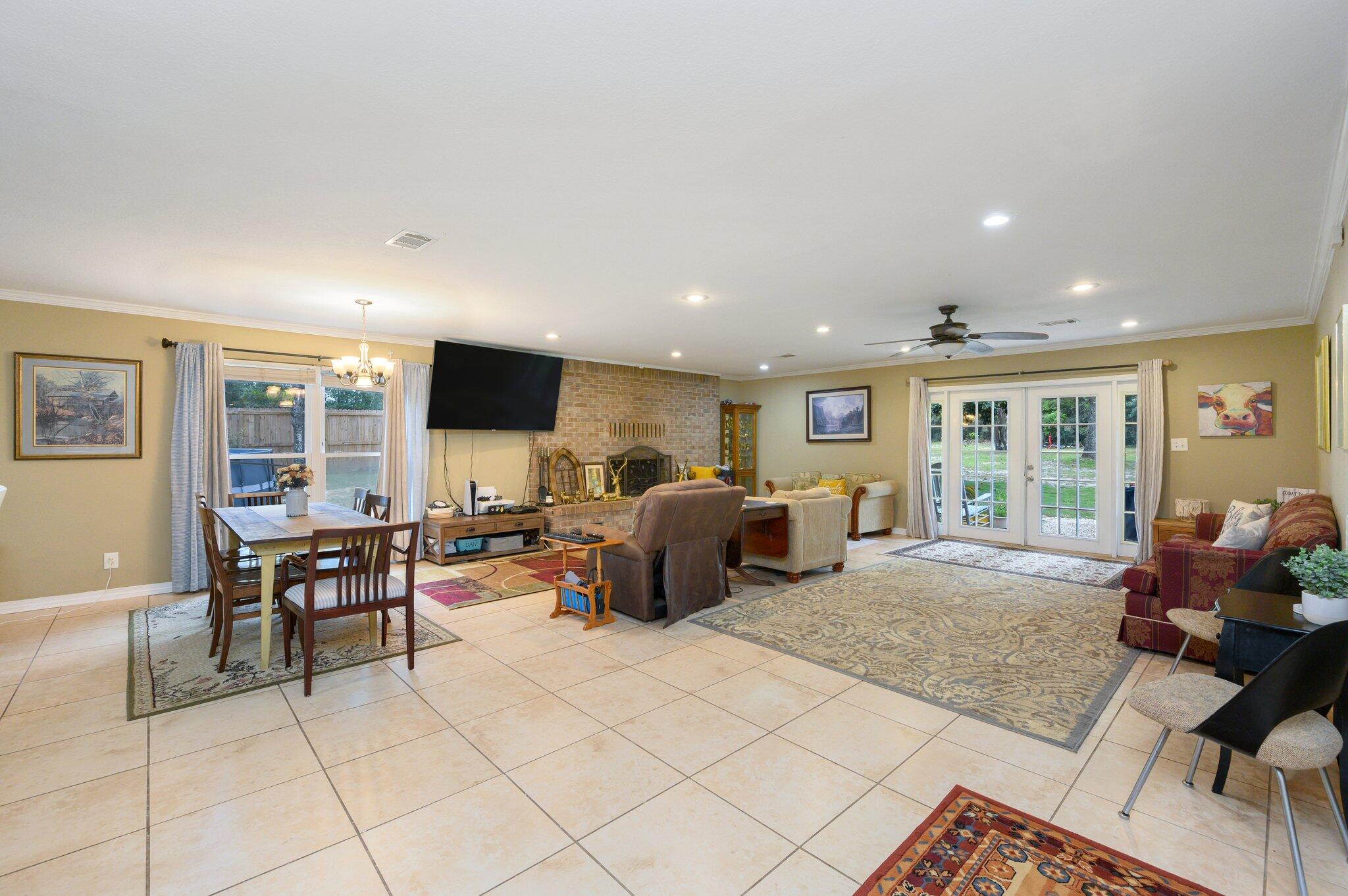 SPRING HILLS FARMS UNREC - Residential