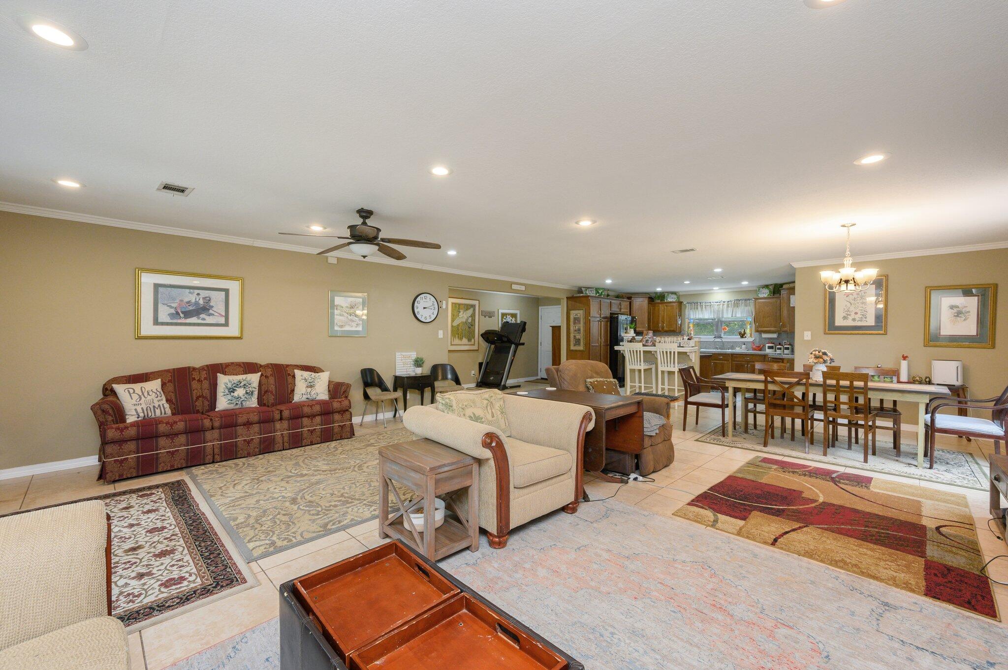 SPRING HILLS FARMS UNREC - Residential