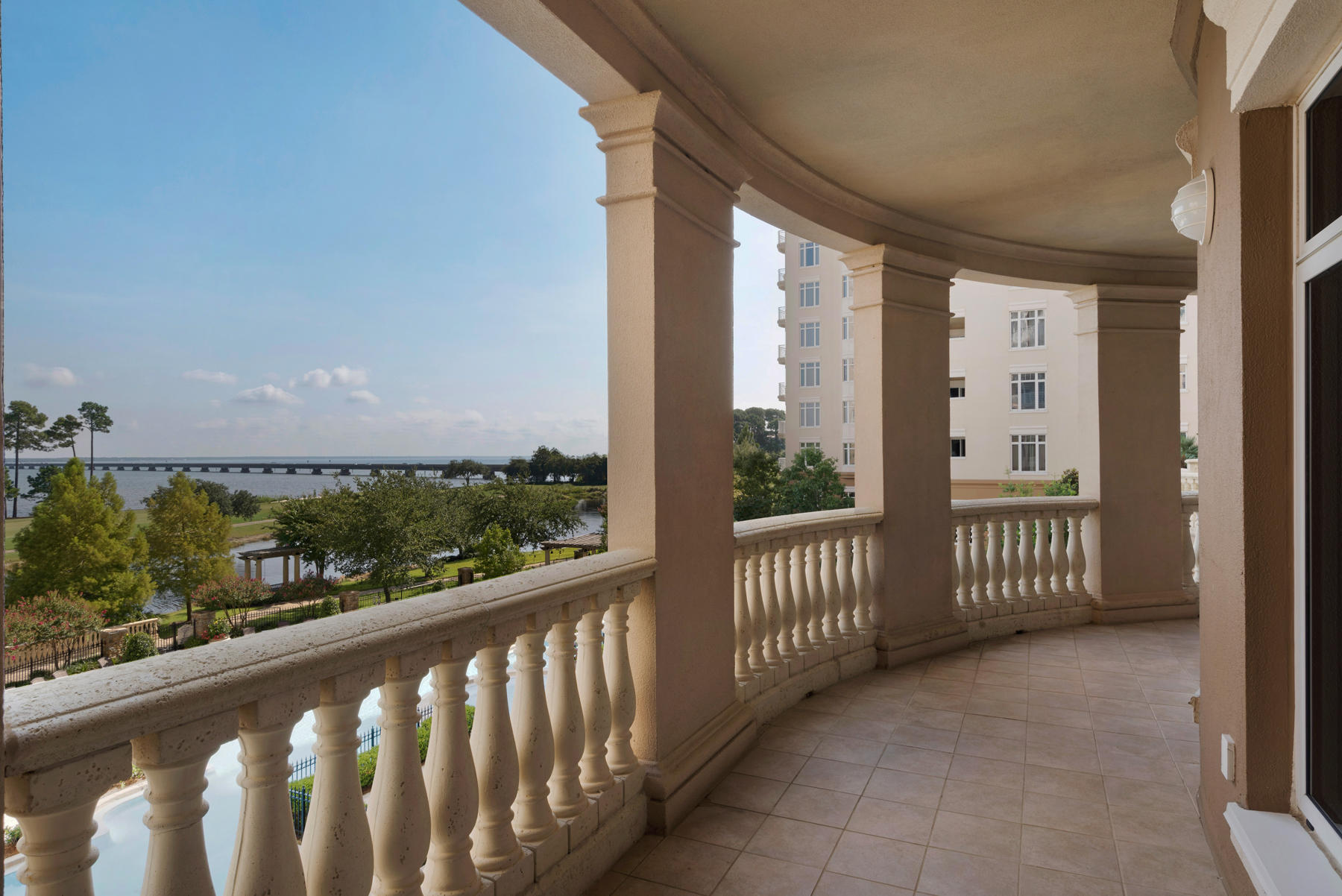 ONE WATER PLACE AT KELLY PLANTATION - Residential