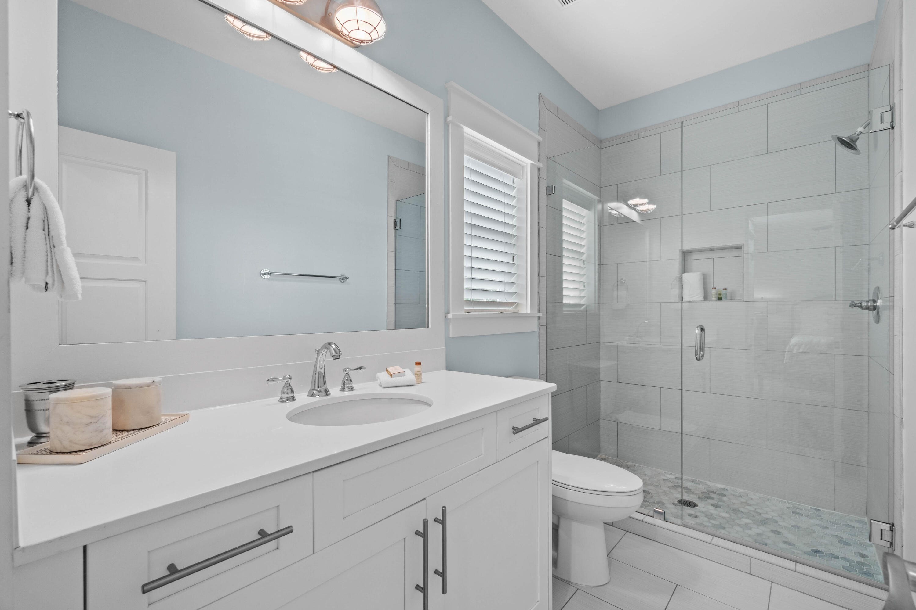 LOT 14 MAGNOLIA DUNE S/D LESS THE W 20FT THEREOF - Residential