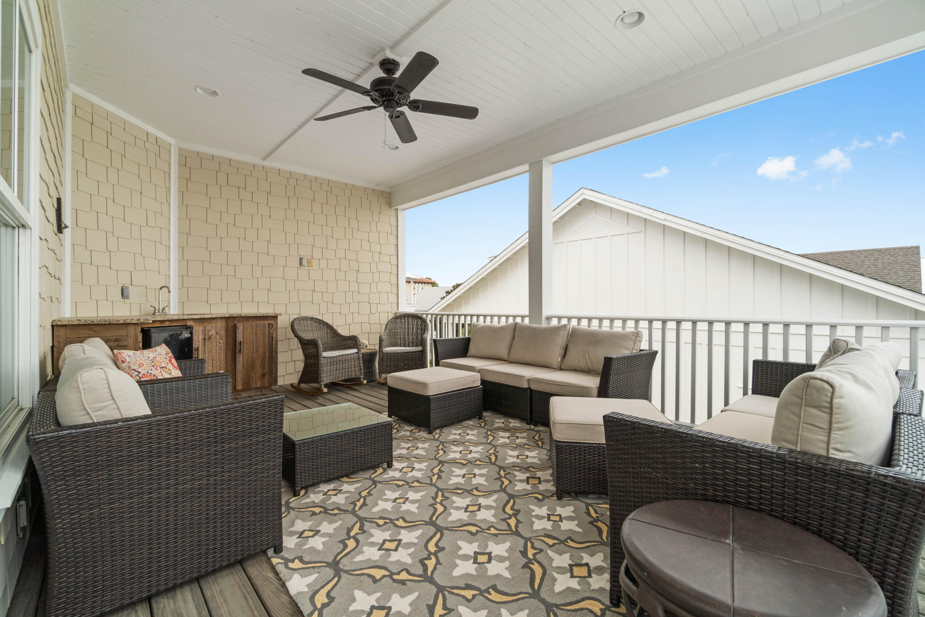 LOT 14 MAGNOLIA DUNE S/D LESS THE W 20FT THEREOF - Residential