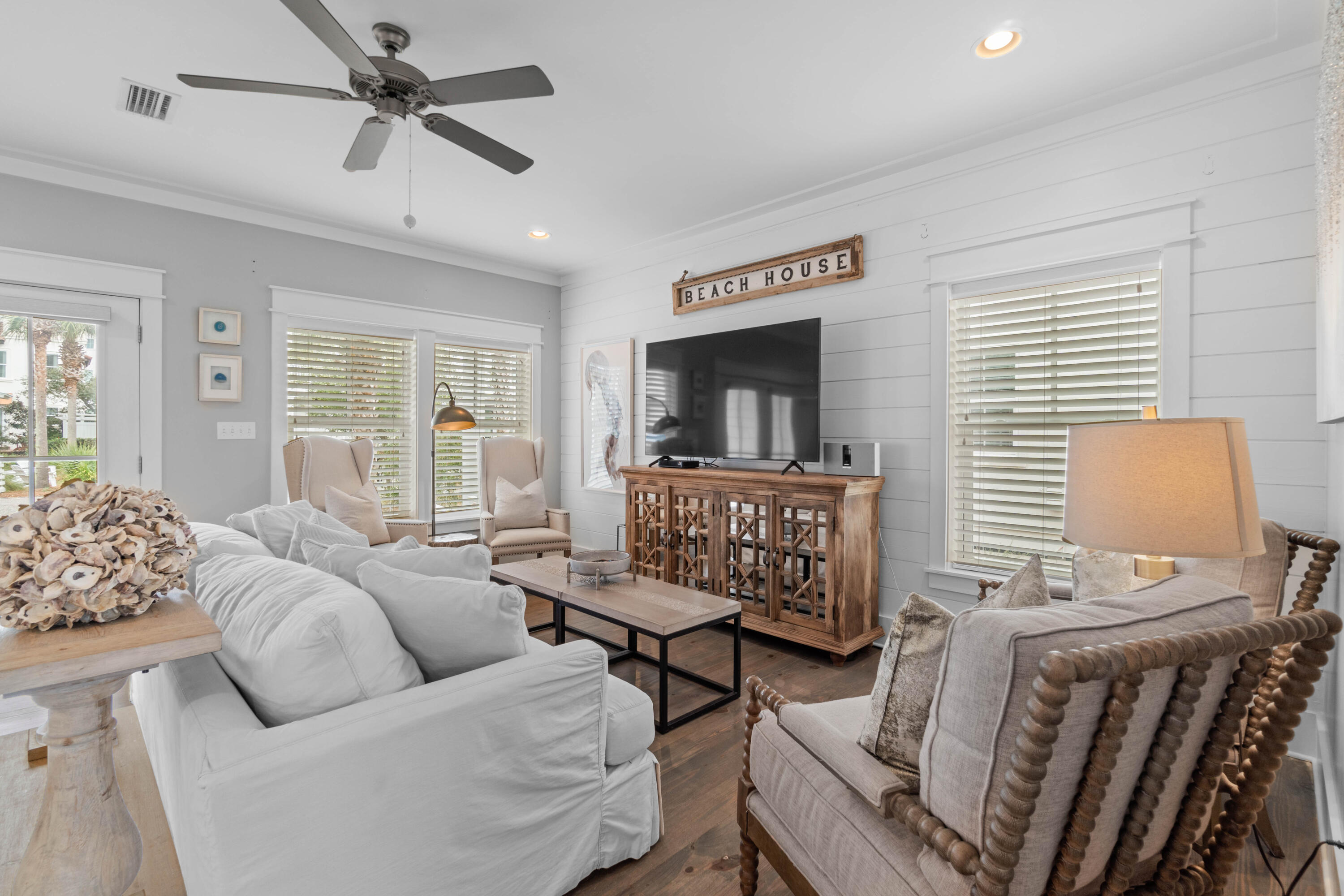 LOT 14 MAGNOLIA DUNE S/D LESS THE W 20FT THEREOF - Residential