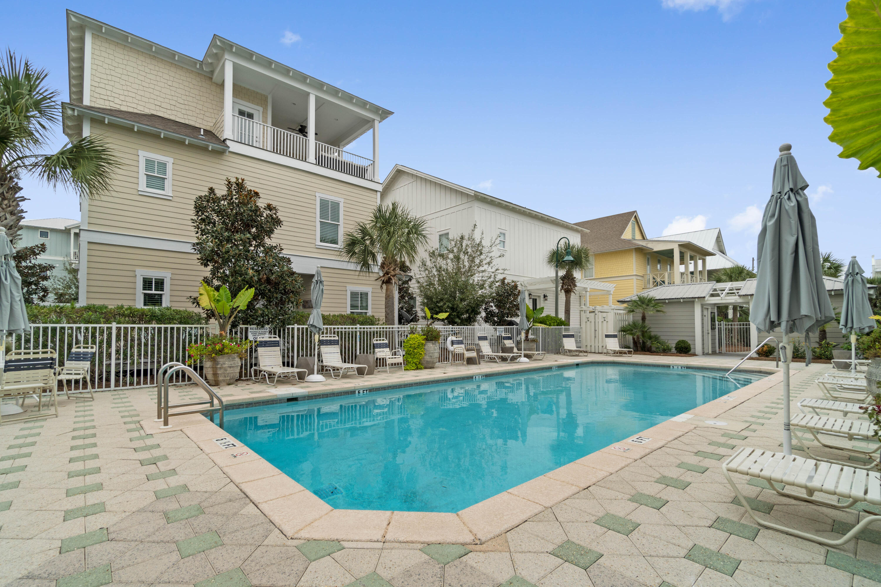 LOT 14 MAGNOLIA DUNE S/D LESS THE W 20FT THEREOF - Residential