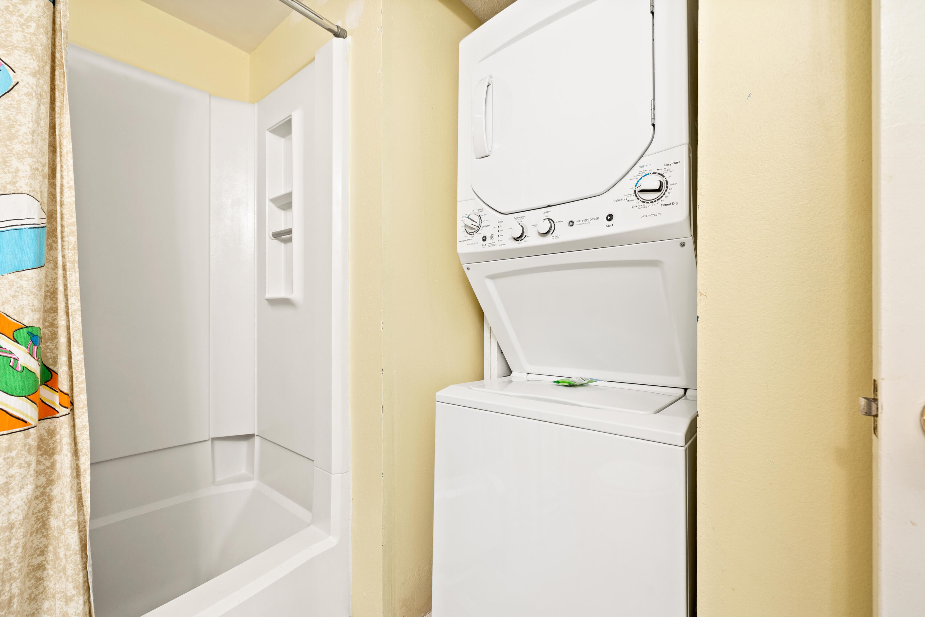 Commodore's Retreat - Residential