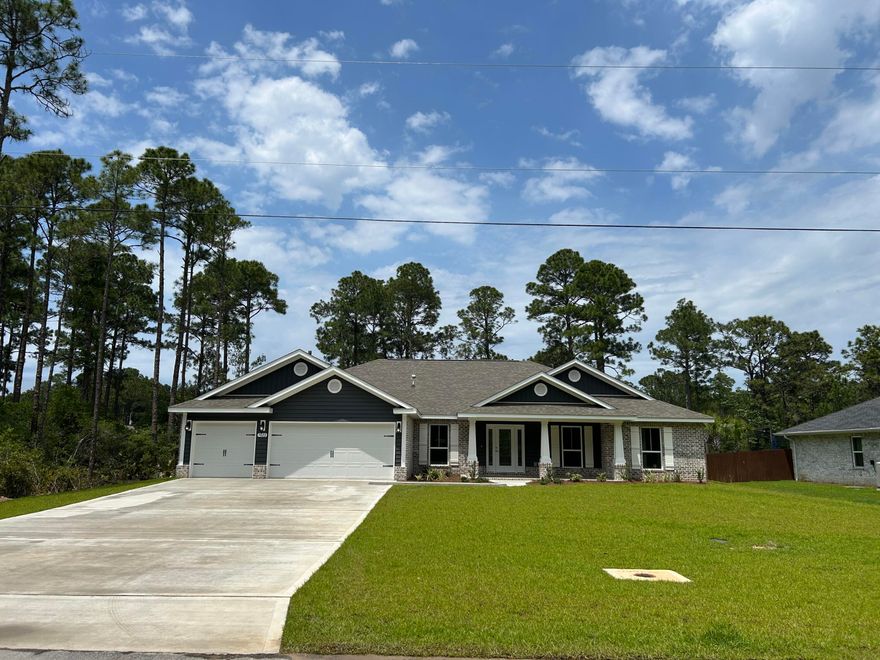 * 2'x6' Exterior Construction * 0.46 Acre Lot Central HBTS * 3 Car Garage *Split 4Bedroom/3 Full Bath Plan with Family Rm, Dining Rm, Breakfast Cafe,& Flex Rm* 10 Ft Ceilings Main Living Areas * Kitchen Features: Granite Countertops & Large Island, Stainless Steel Appliances & Large Walk in Pantry * Main Suite w/ Trey Ceiling & Main Bath: Builders Signature Zero entry Walk in Tile Shower, w/ 2 Shower Heads, Tile Floor, Double VanIty, Separate Soaking Tub & 2 Walk-in Closets * Laminate Plank Flooring in all Living & Tile in Wet Areas *Ceiling Fans All Bedrooms & Family Rm, & Covered Rear Lanai *Irrigation, Lawn Pump & Well in Sodded Areas * Builder & Structural Warranty Provided *