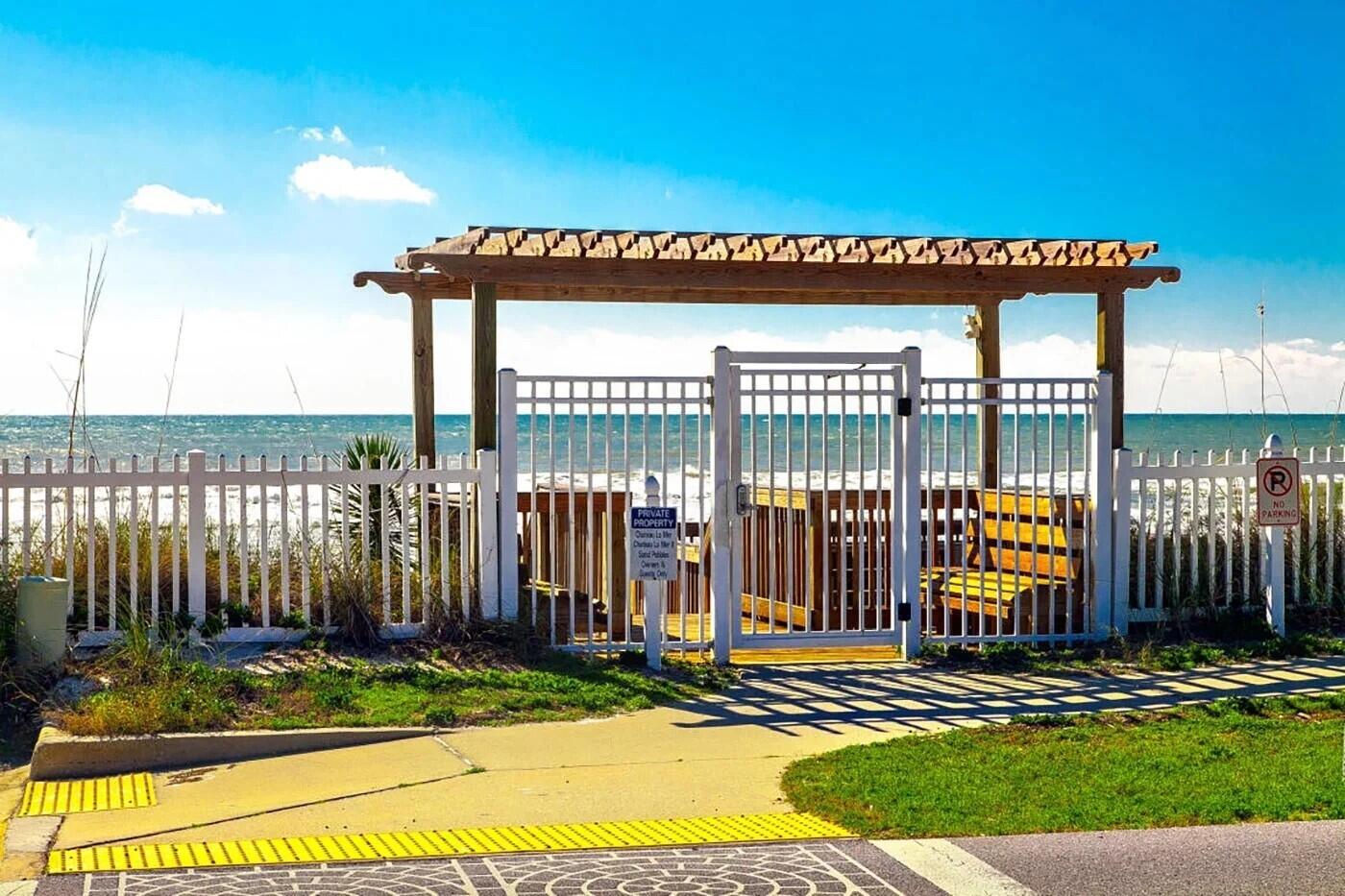 CHATEAU LA MER CONDO 2 - Residential