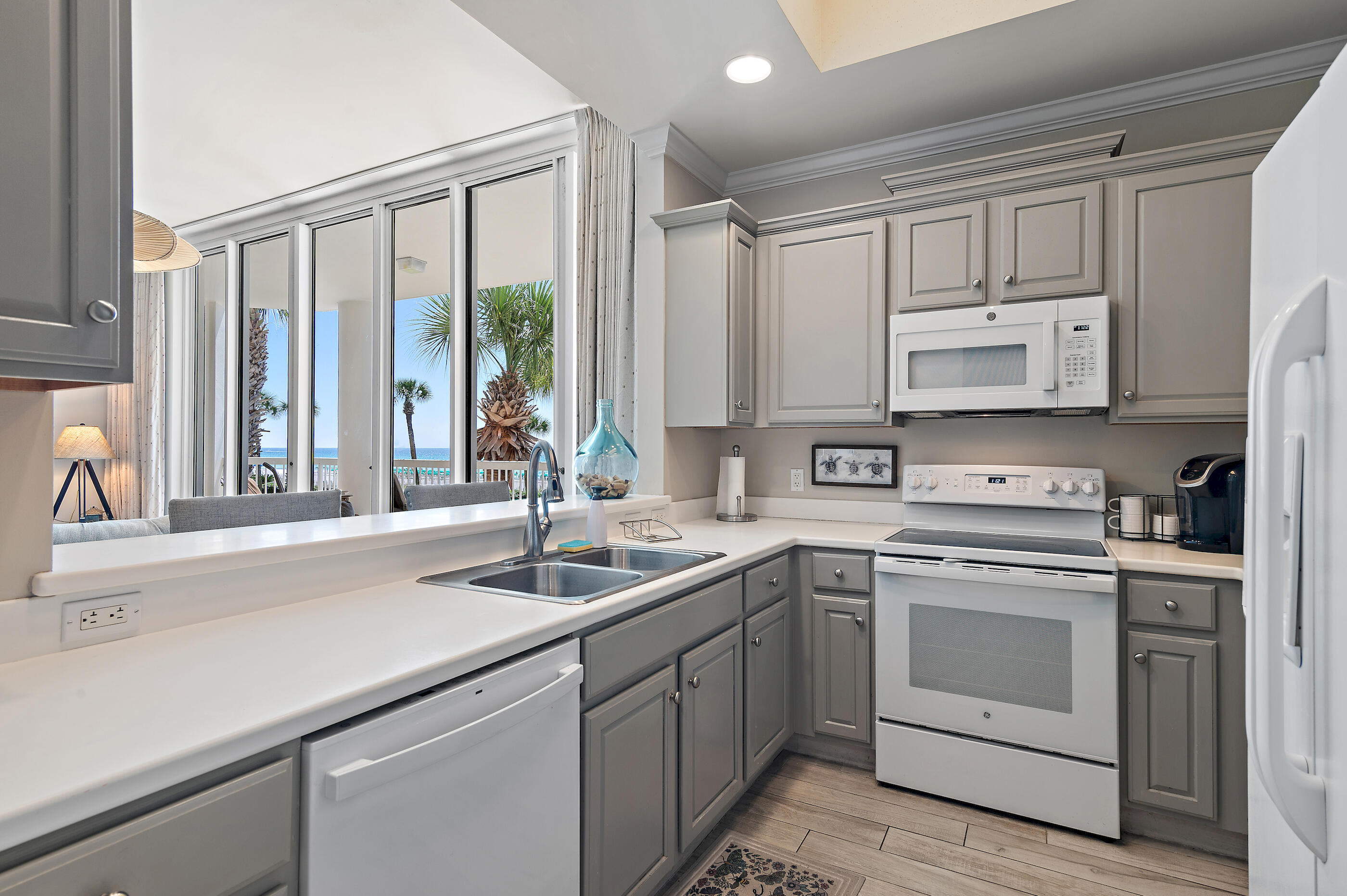 Silver Beach Towers East - Residential