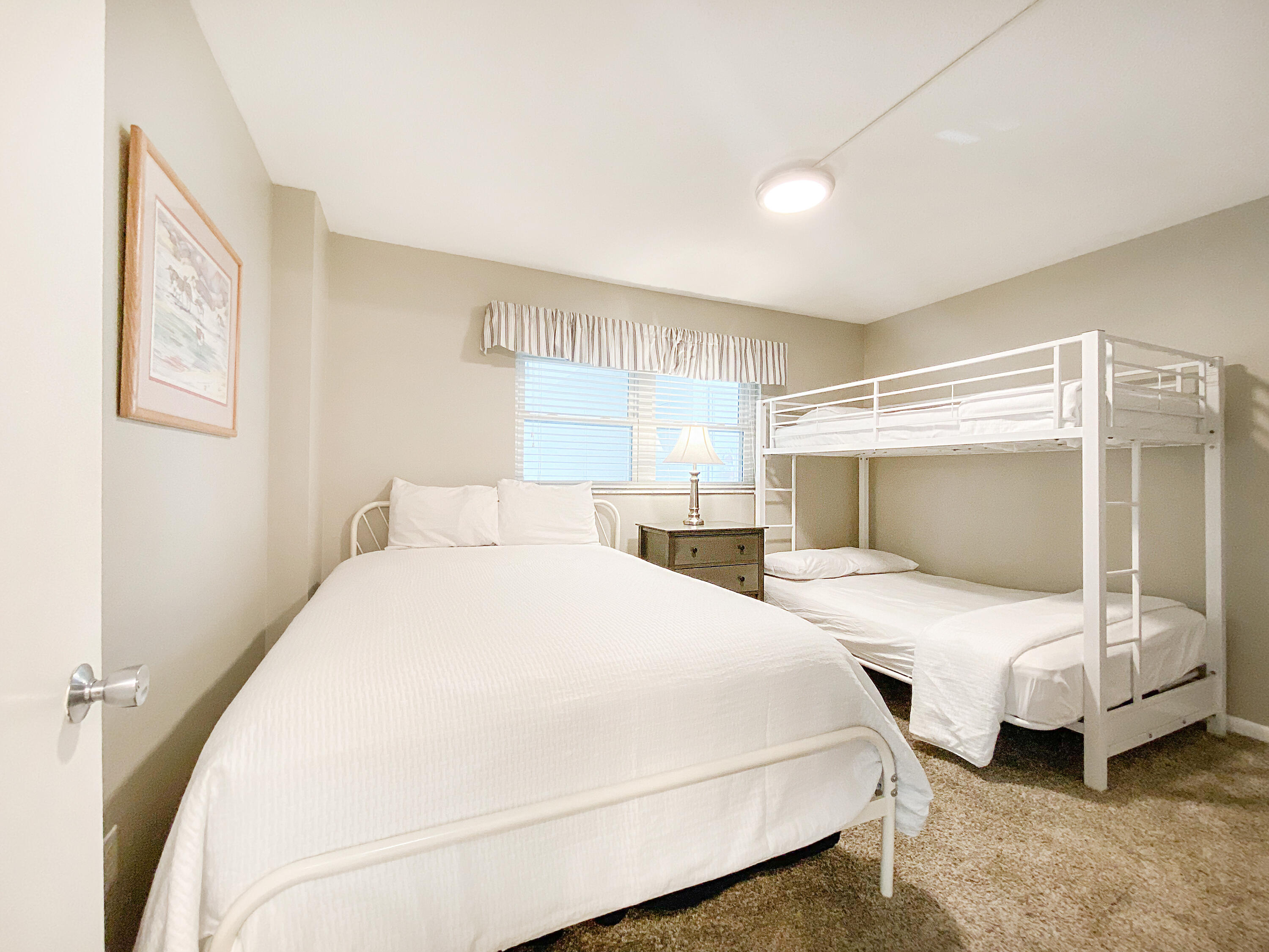 EL MATADOR CONDO - Residential