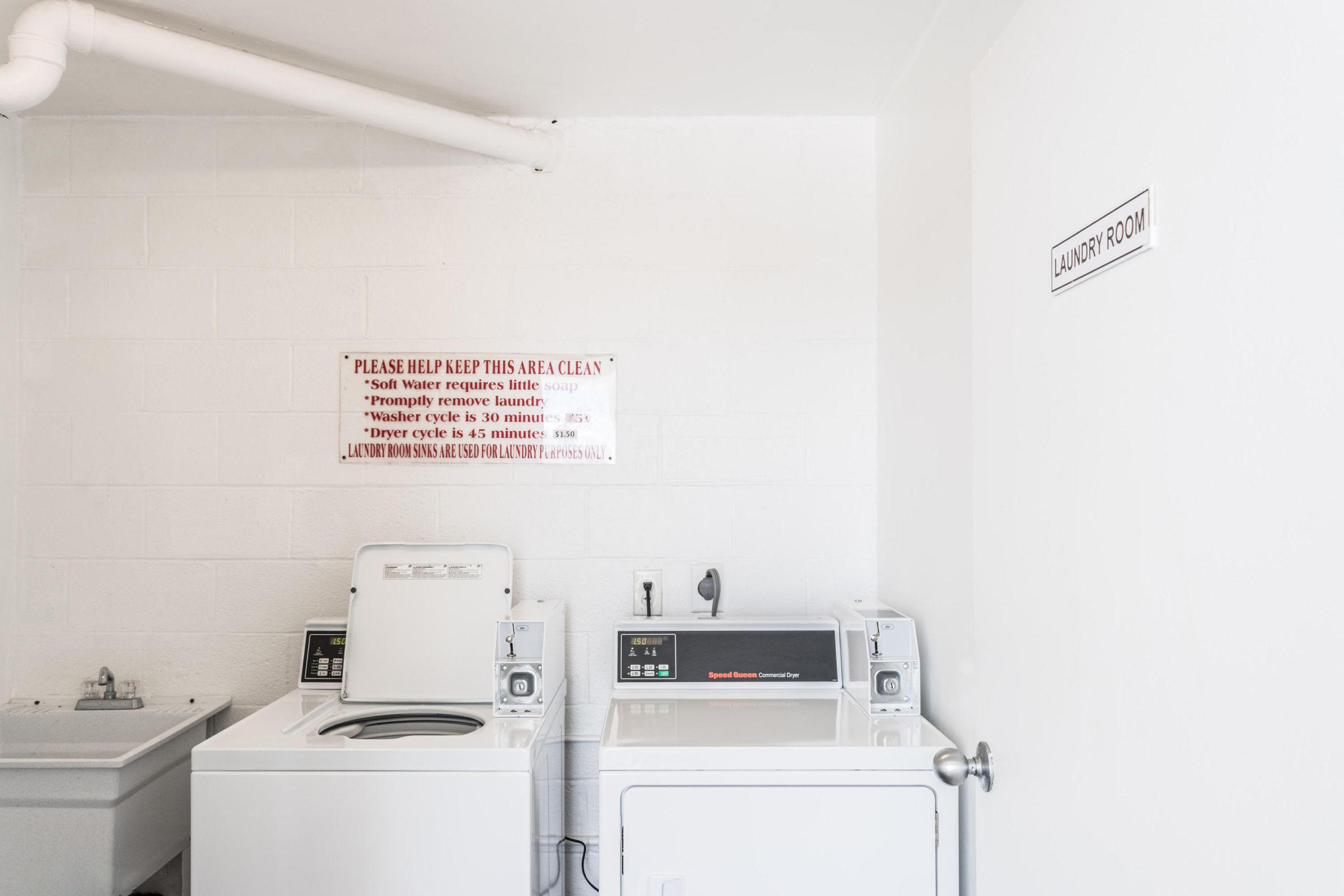 EL MATADOR CONDO - Residential