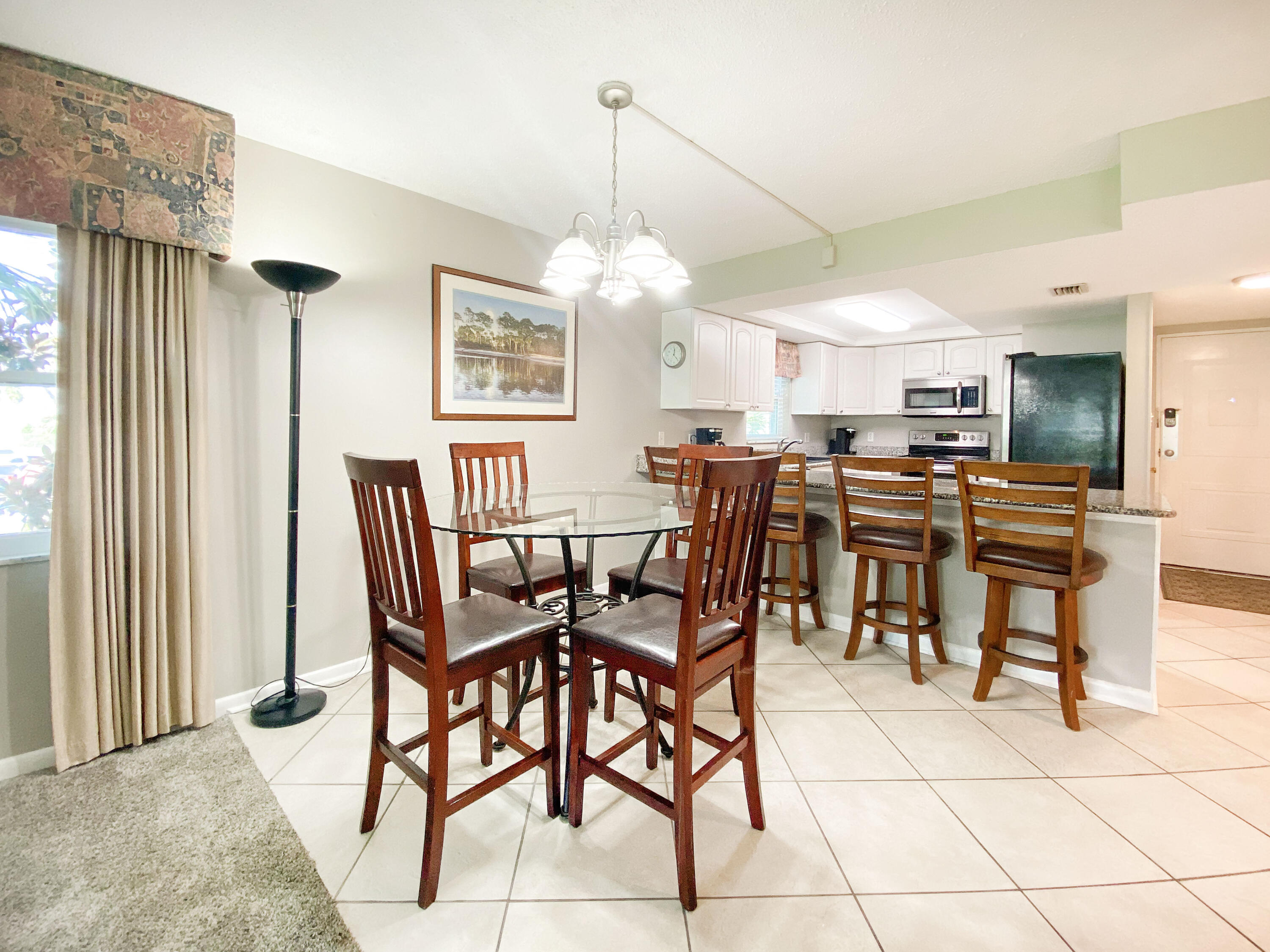 EL MATADOR CONDO - Residential