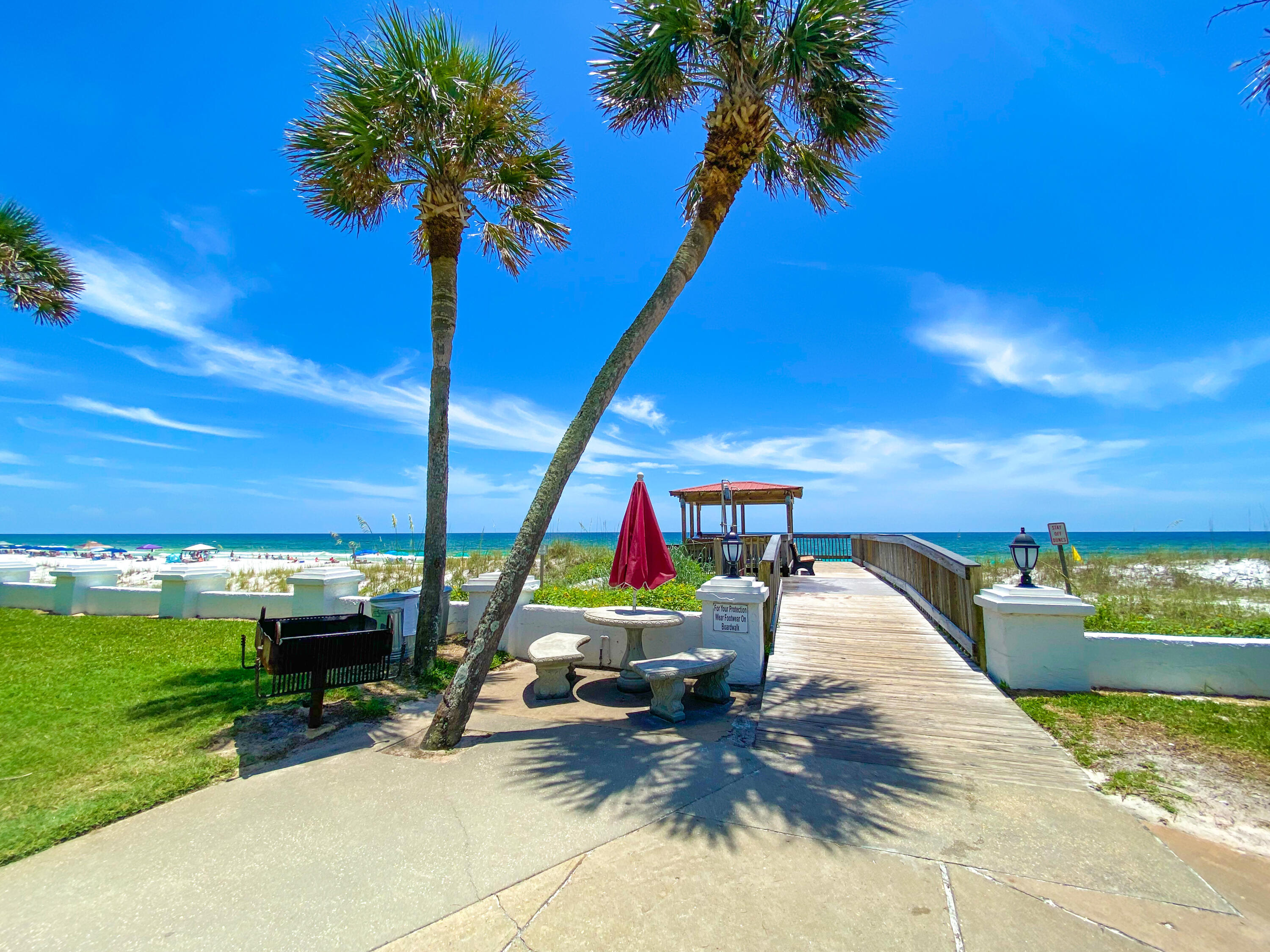 EL MATADOR CONDO - Residential