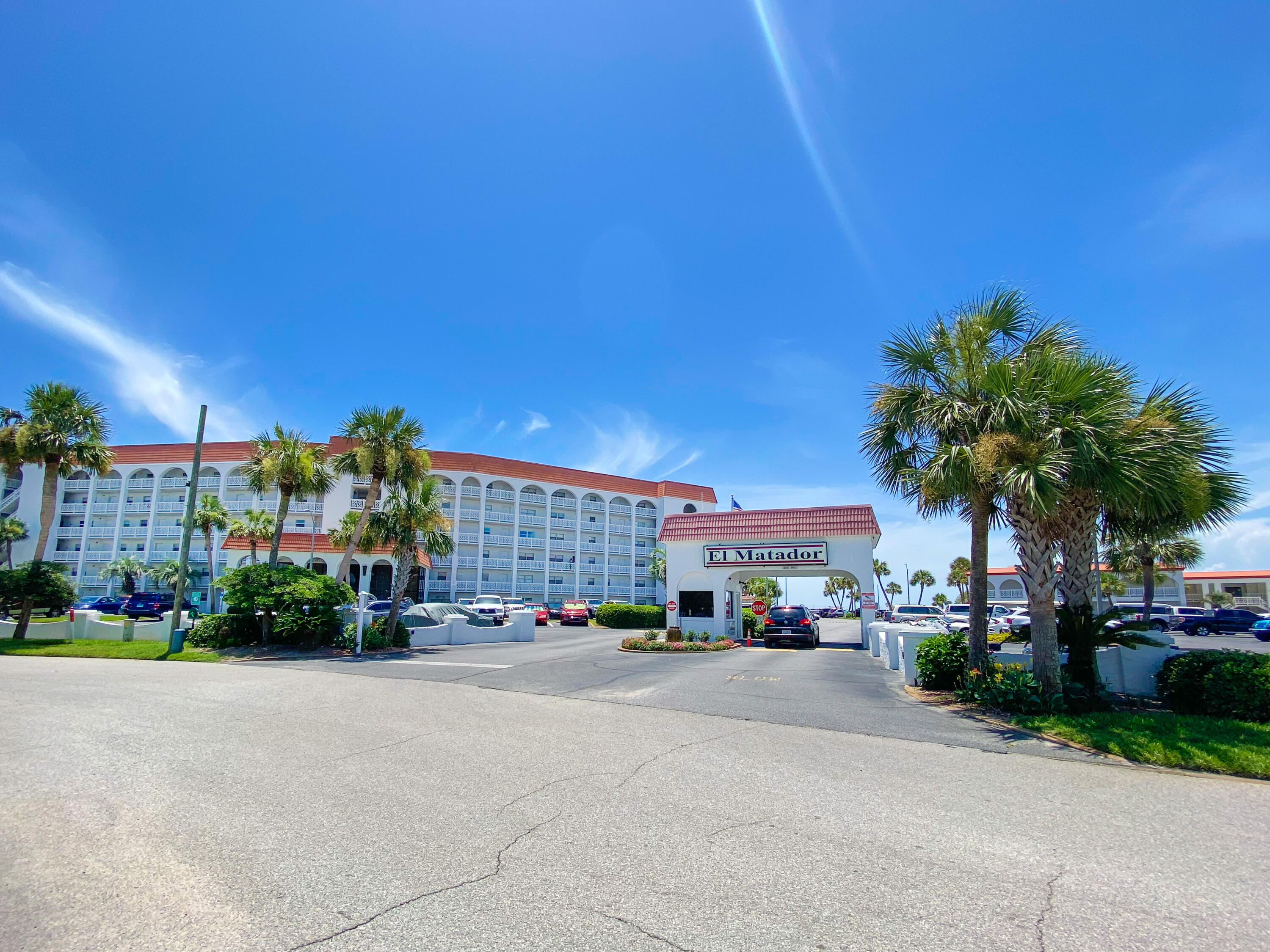 EL MATADOR CONDO - Residential